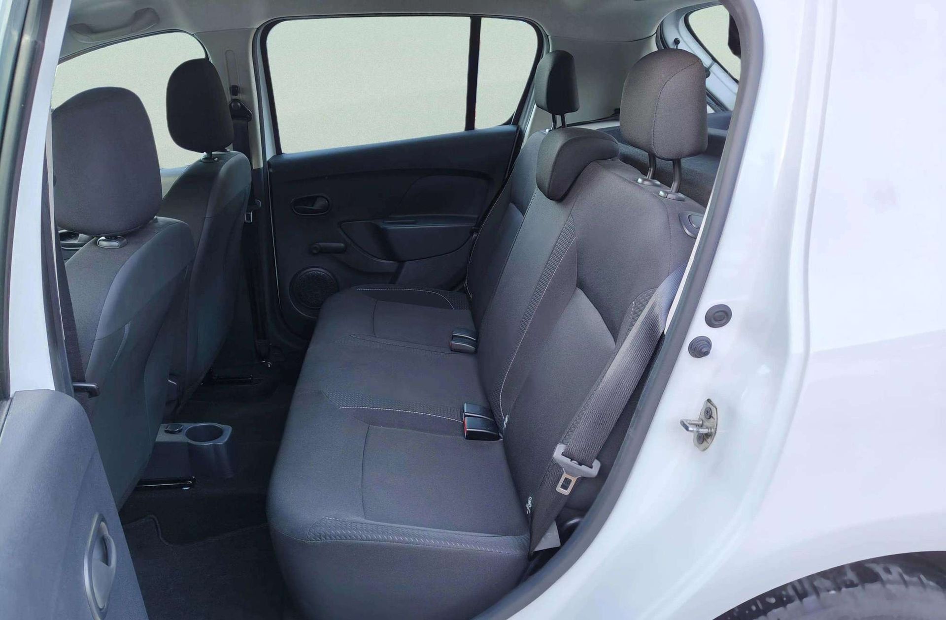 Dacia Sandero Ambiance 1.0 - foto 9