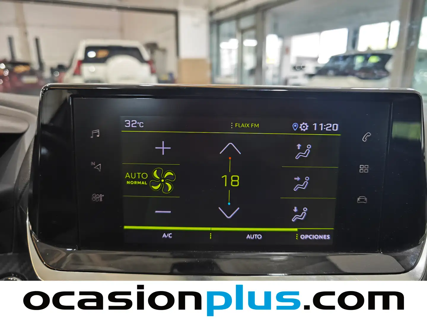 Foto Peugeot 2008 Peugeot 2008 PureTech 130 S&S Allure Pack (130 CV)