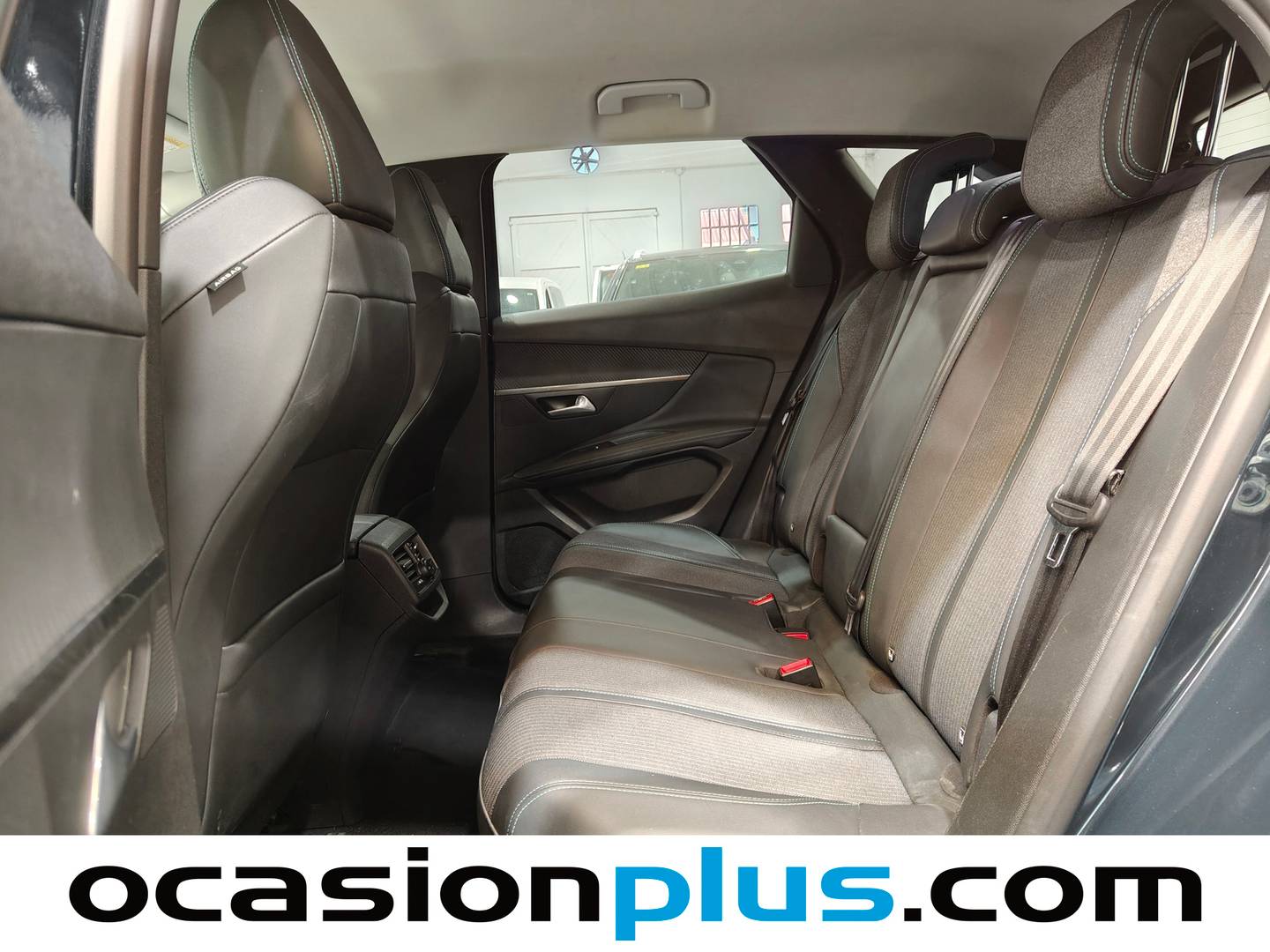 Foto asientos traseros Peugeot 3008 Peugeot 3008 BlueHDI 130 S&S Allure (130 CV)