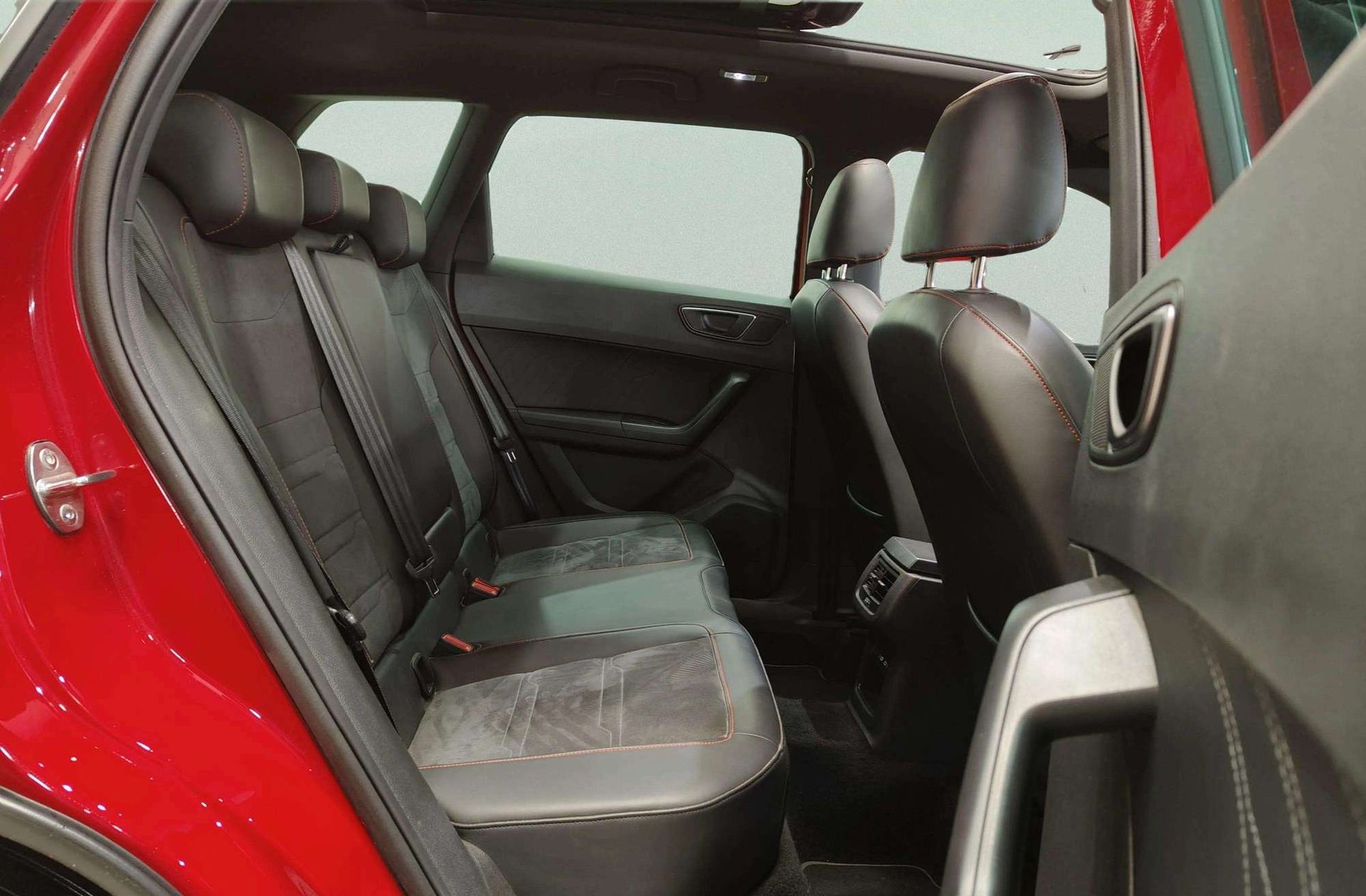 SEAT Ateca 2.0 TSI FR Go 4Drive DSG - foto 23