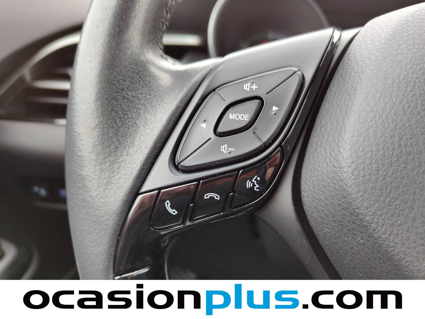 Foto Toyota C-HR Toyota C-HR 1.8 125H Advance (122 CV)