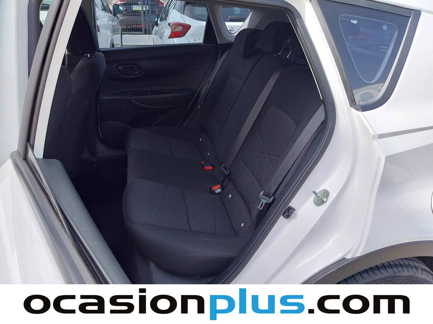 Foto asientos traseros Hyundai Bayon Hyundai Bayon 1.2 MPI Maxx (84 CV)