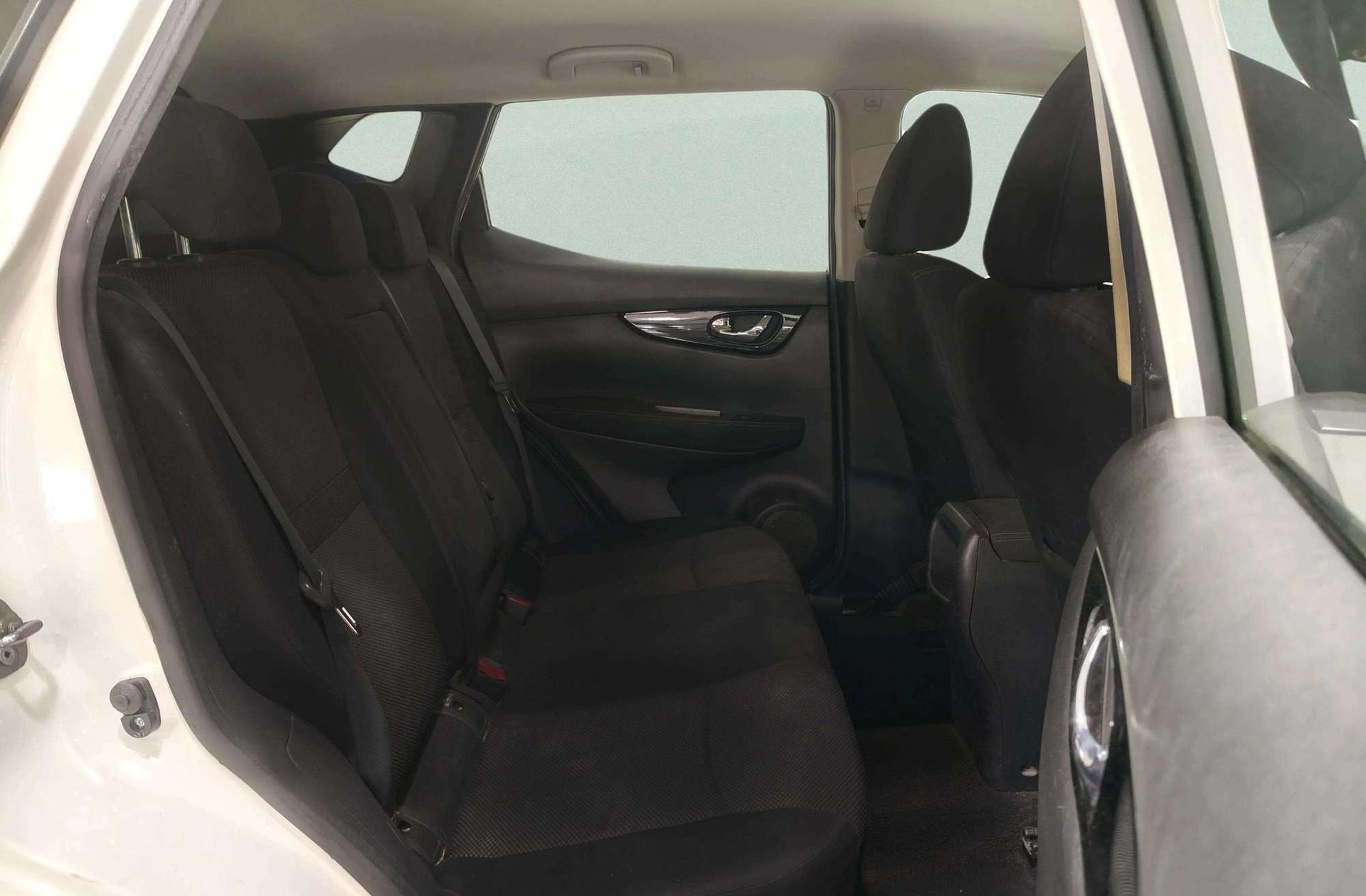 Nissan Qashqai DIG-T 115 N-Connecta 4x2 - foto 16