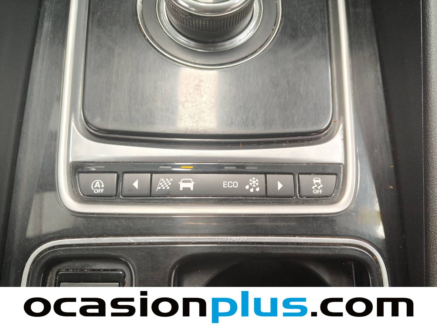 Foto Jaguar F-Pace Jaguar F-PACE 2.0L i4D Pure AWD Auto (180 CV)