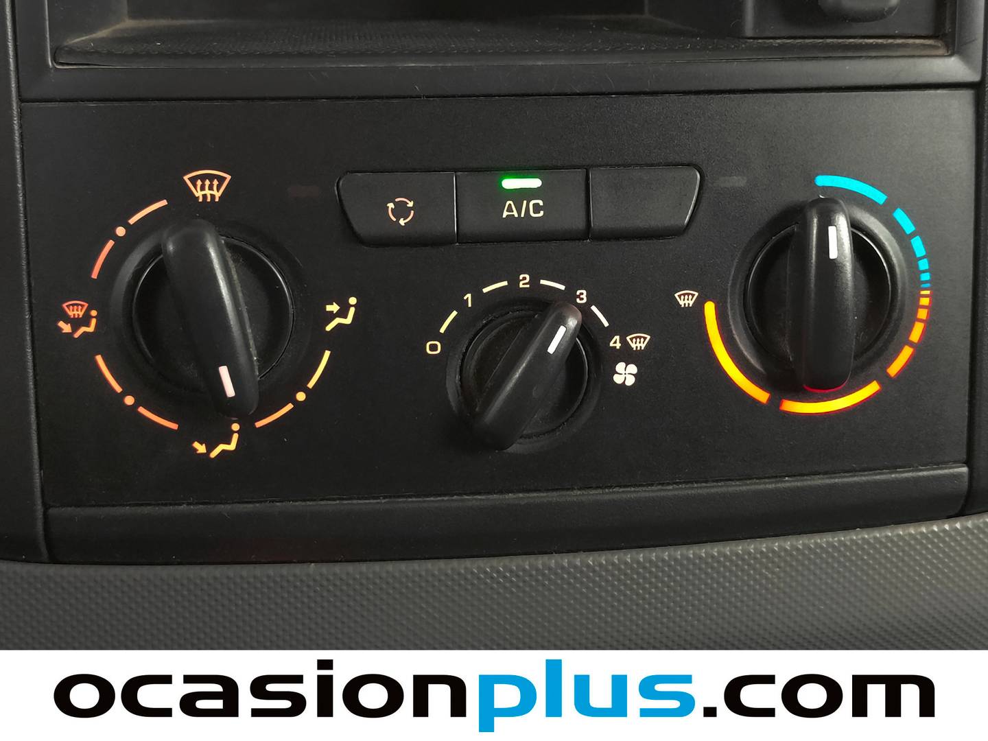 Extras y acabados del Citroën Berlingo Citroën Berlingo Furgon BlueHDi (75 CV)