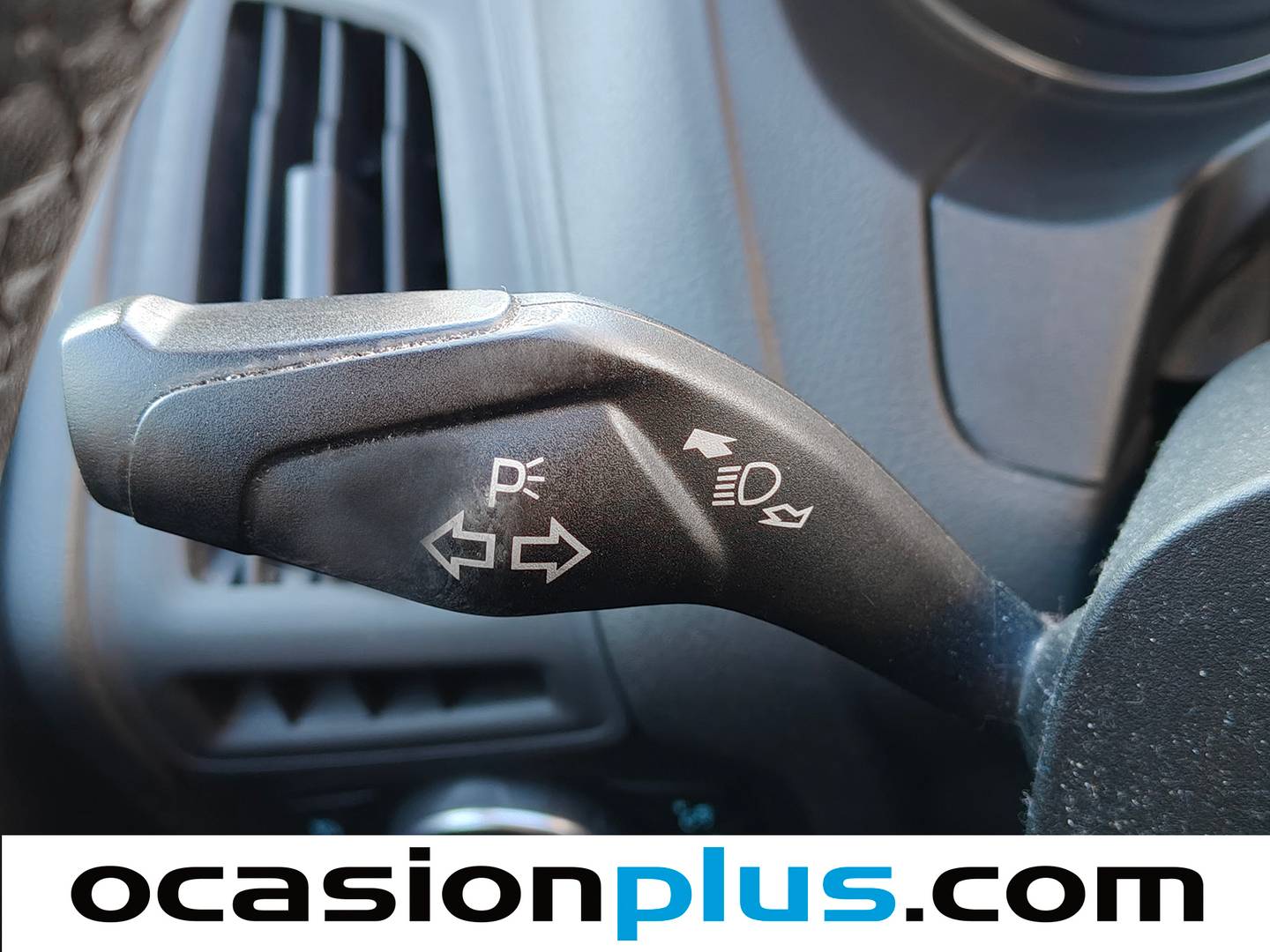 Ford Focus Ford Focus 1.6 TI-VCT Business (125 CV) seminuevo