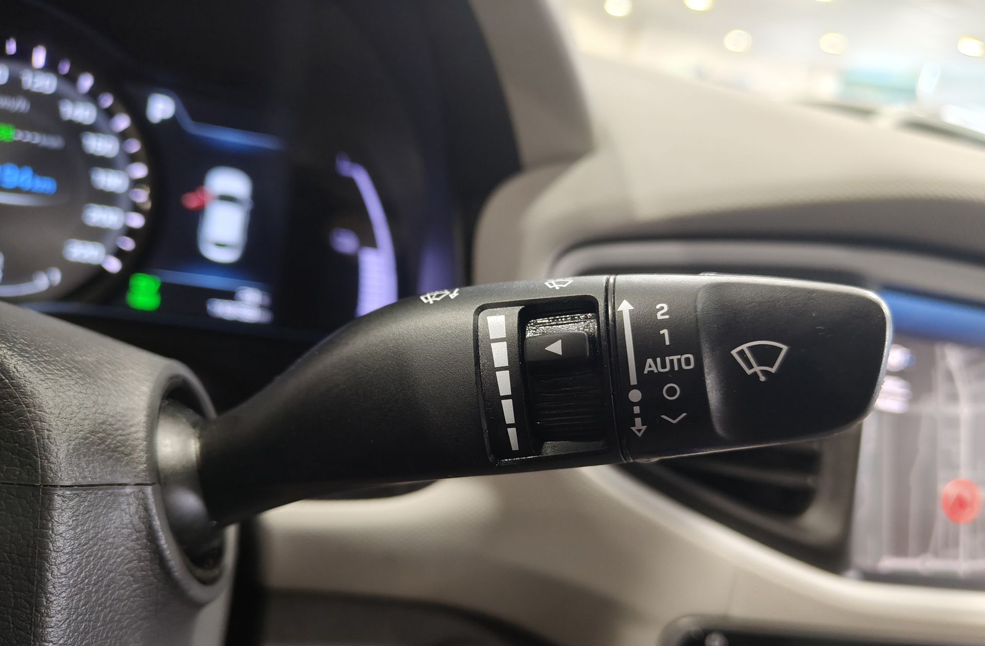 Hyundai Ioniq 1.6 GDI HEV Style DCT - foto 30