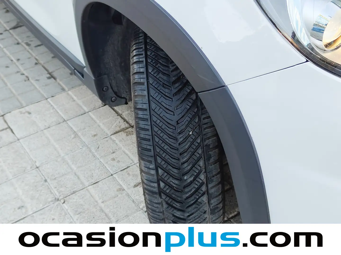 Foto Peugeot 2008 Peugeot 2008 BlueHDi 120 S&S Allure (120 CV)