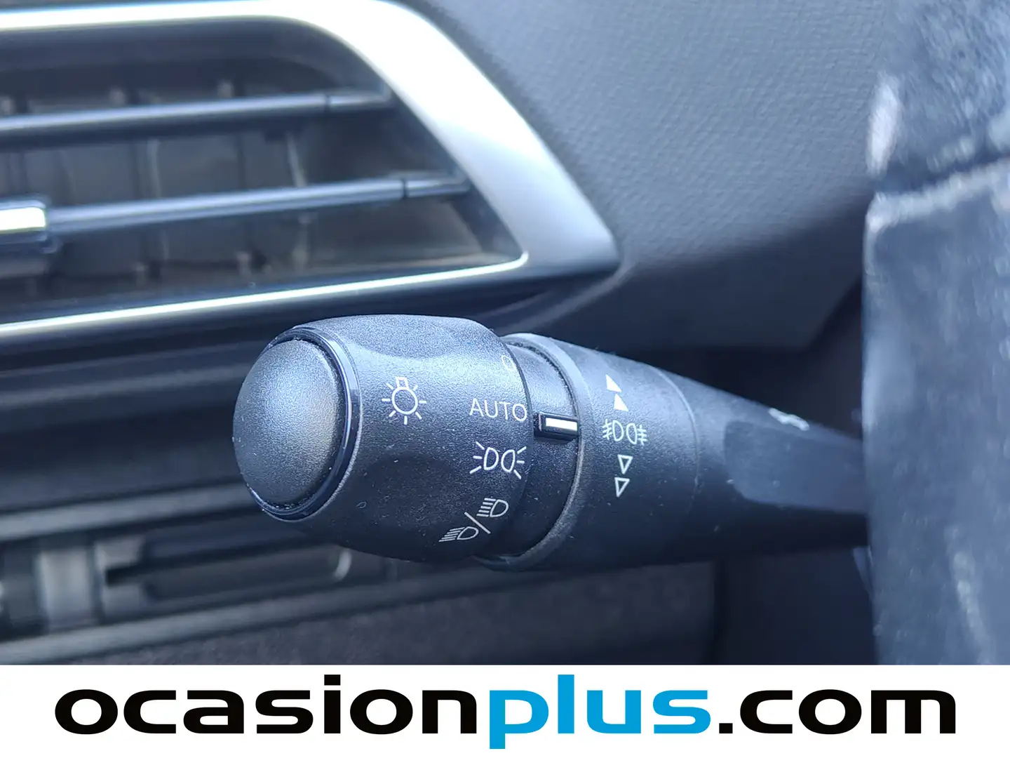 Foto Peugeot 3008 Peugeot 3008 PureTech 130 S&S Style (130 CV)