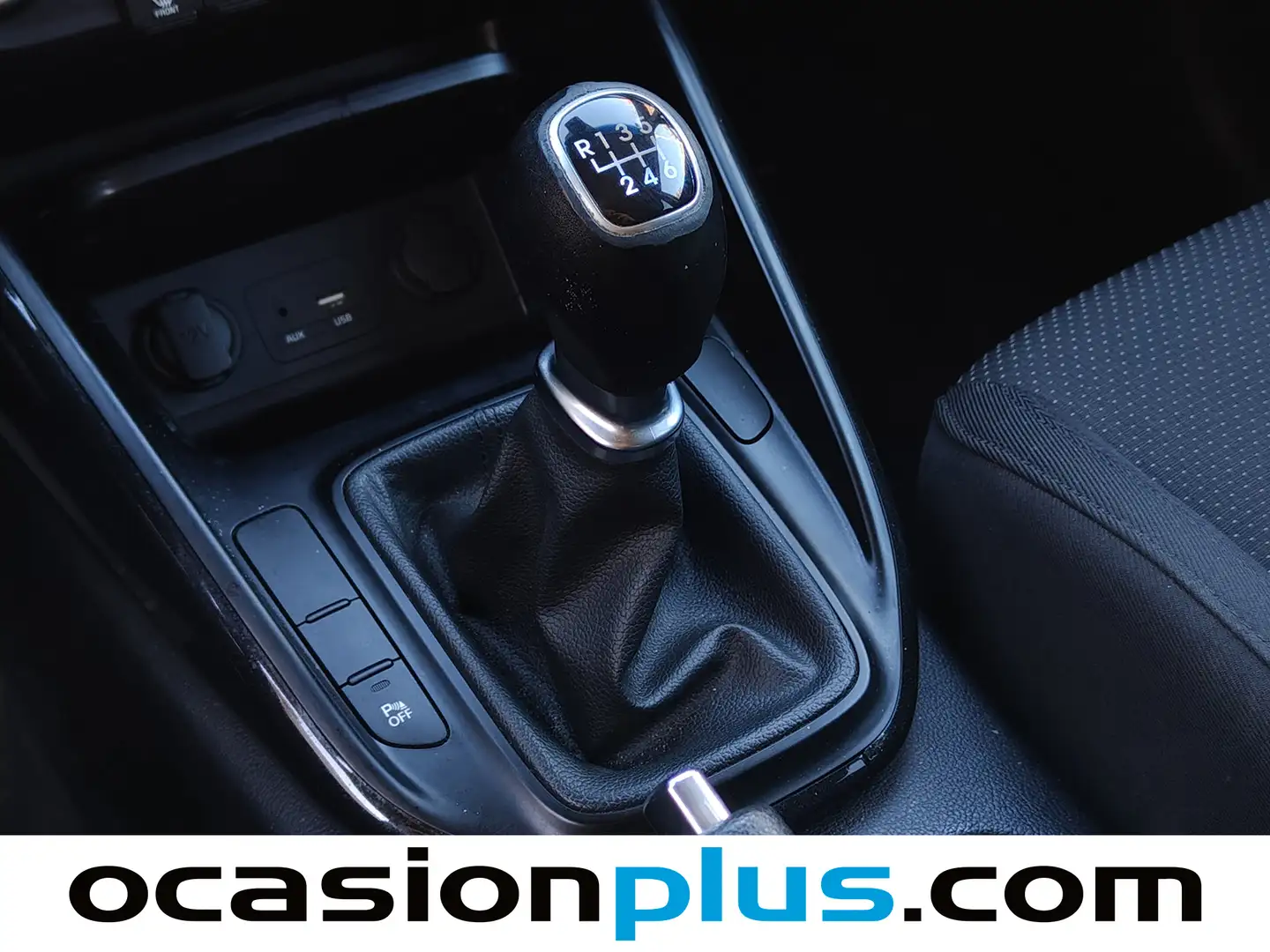 Foto KIA Carens Kia Carens 1.6 GDi UEFA Euro 2016 Eco-Dynamics (135 CV)