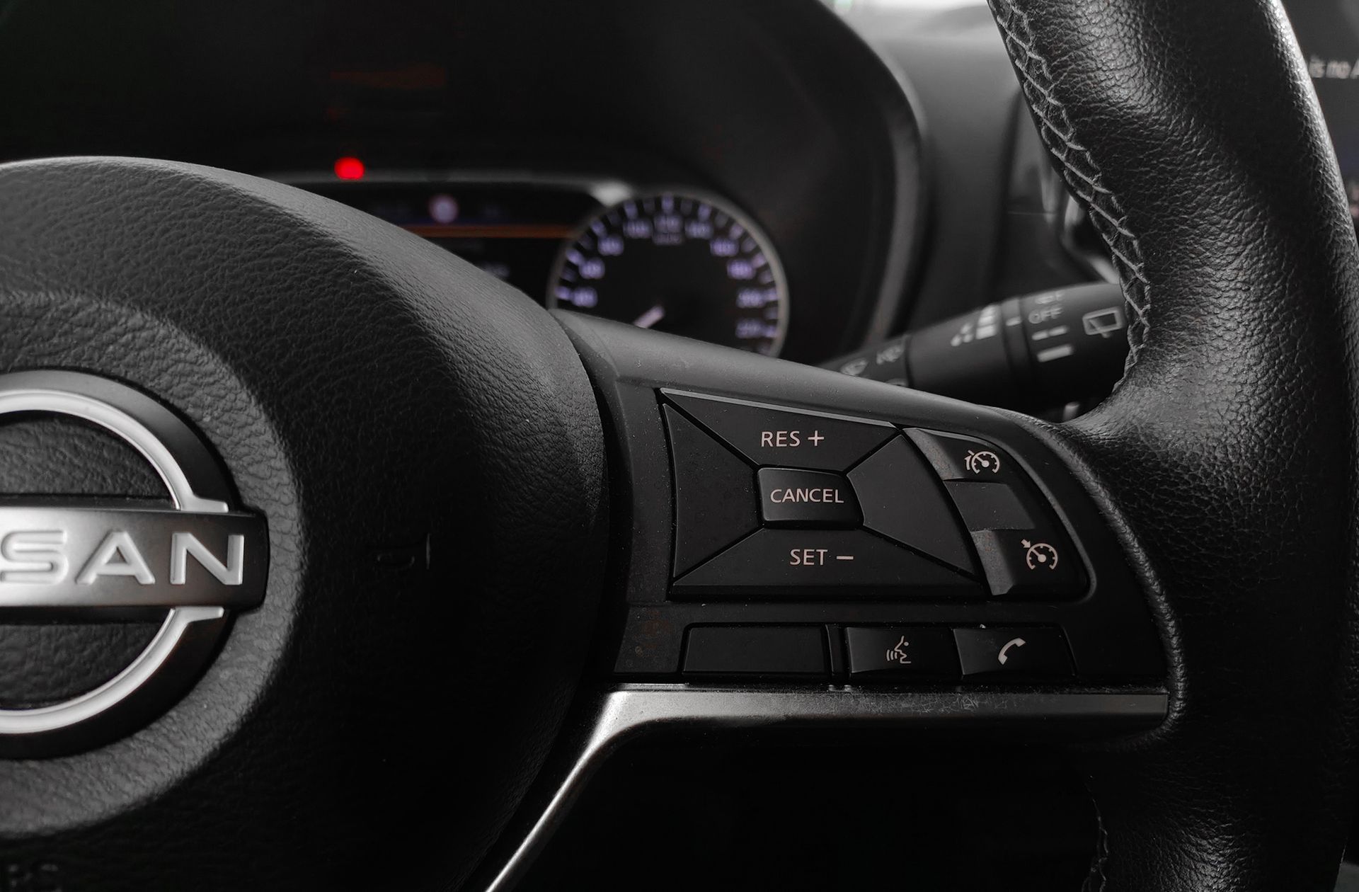 Nissan Juke 1.6 Hybrid N-Connecta - foto 25