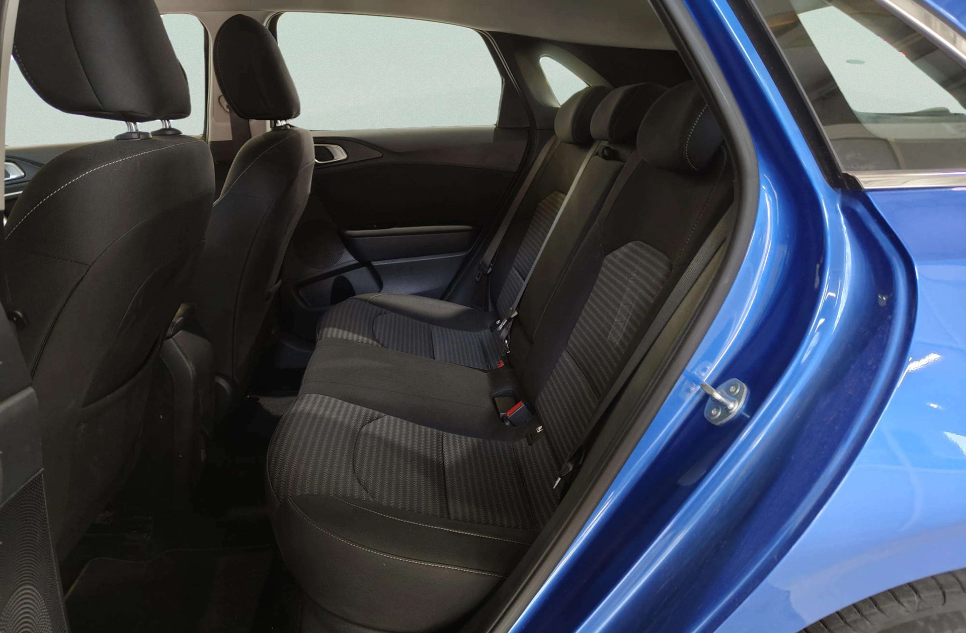 Kia Ceed 1.0 T-GDi Drive - foto 11