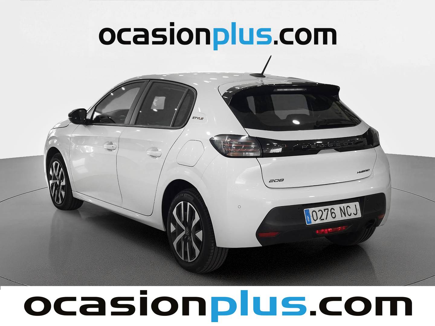 Foto trasera Peugeot 208 Peugeot 208 Style Hybrid 110 eDCS6 (110 CV) izquierda