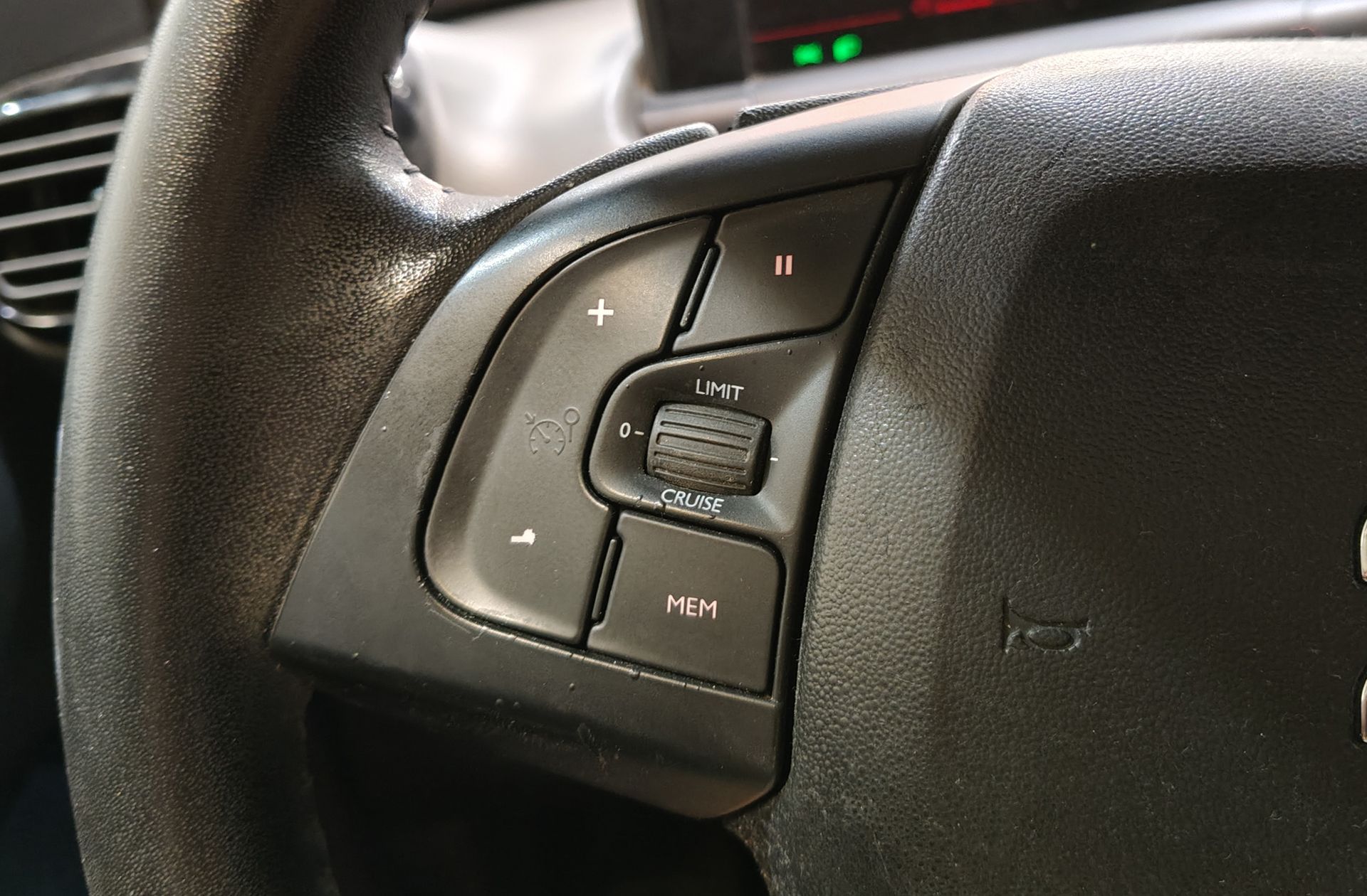 Citroën C4 Cactus PureTech 110 Feel - foto 24