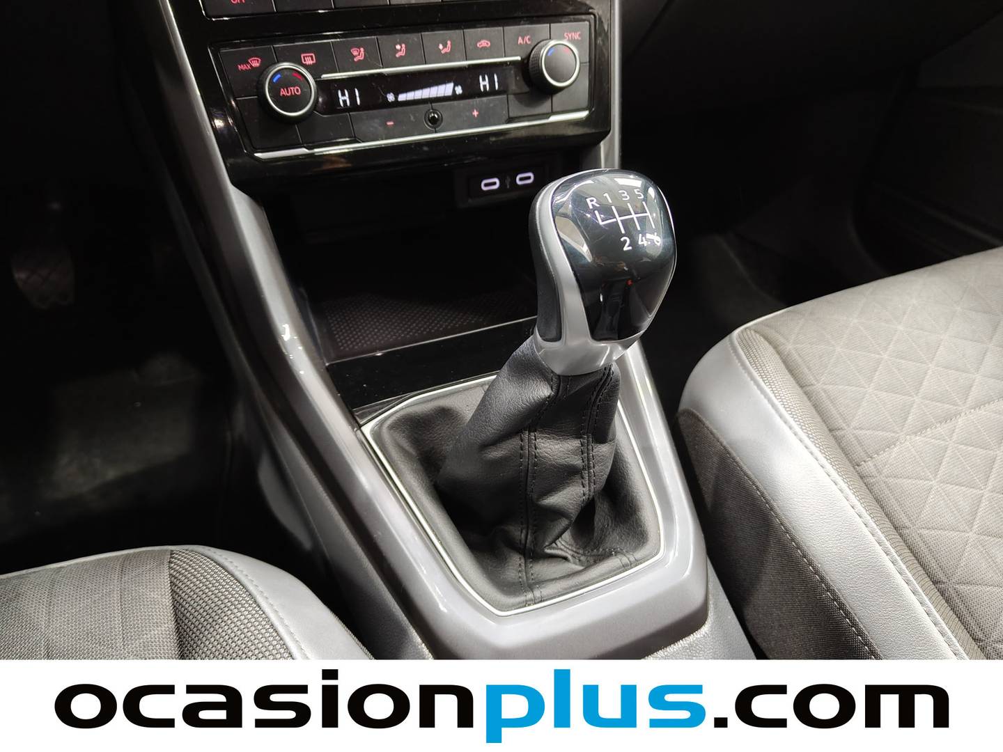 Foto Volkswagen T-Cross Volkswagen T-Cross Sport 1.0 TSI (110 CV)