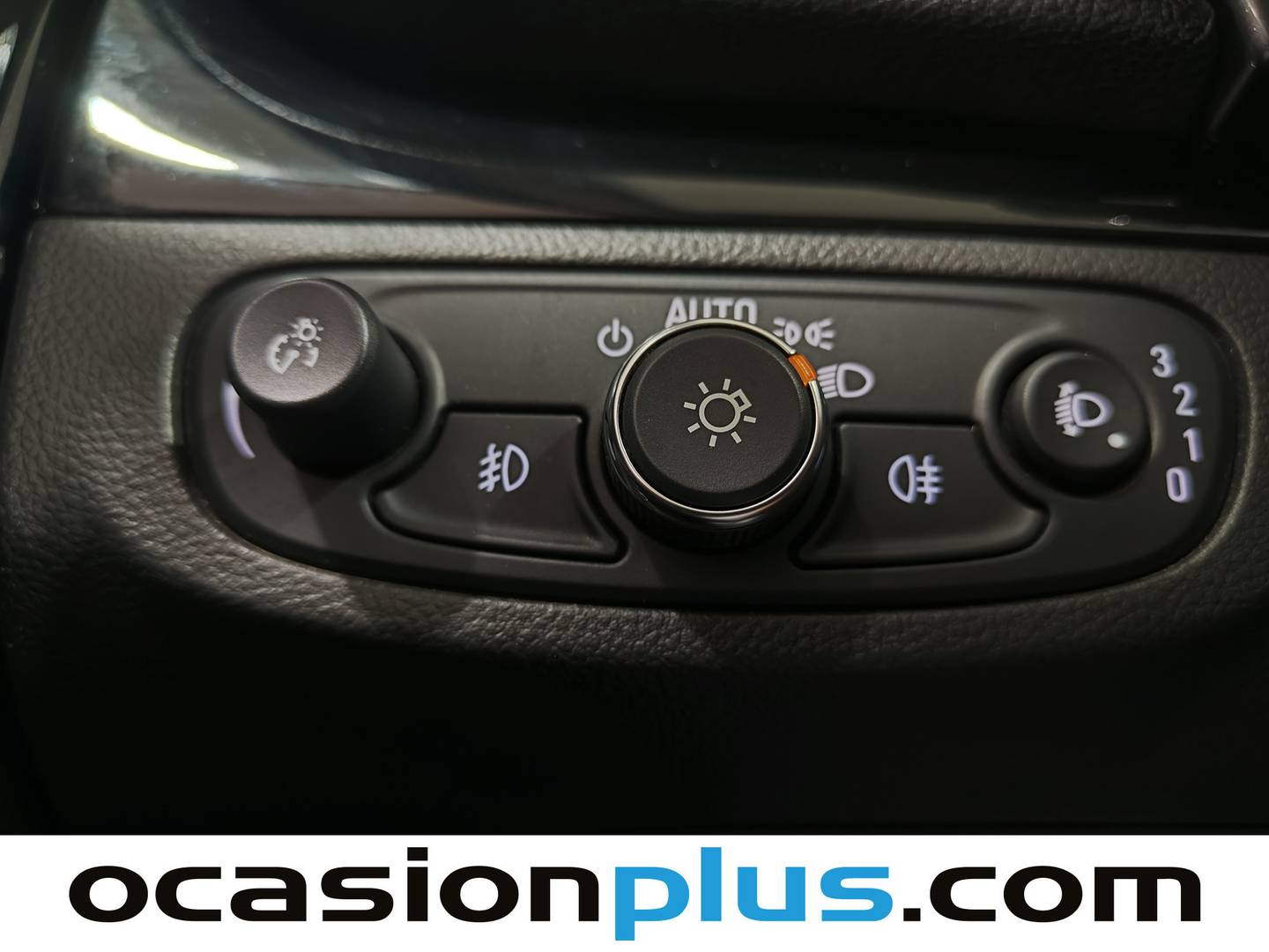 Foto Opel Mokka X Opel Mokka X 1.6 CDTI S&S Selective 4X2 (136 CV)