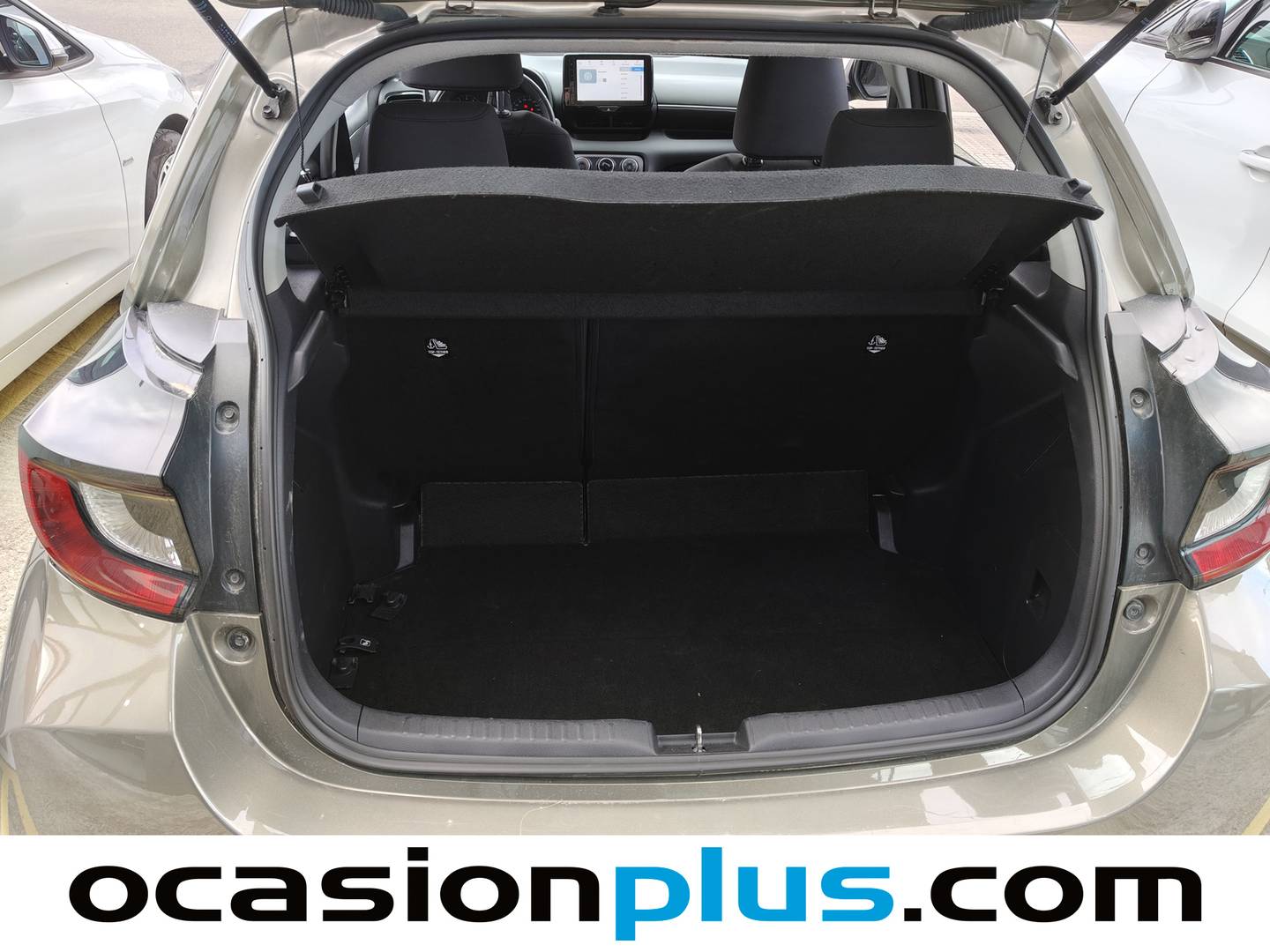 Foto asientos delanteros Toyota Yaris Toyota Yaris 1.5 S-Edition (125 CV)