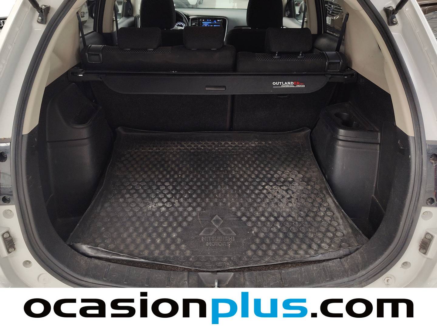 Fotos maletero Mitsubishi Outlander Mitsubishi Outlander 220 DI-D Motion 2WD (150 CV)
