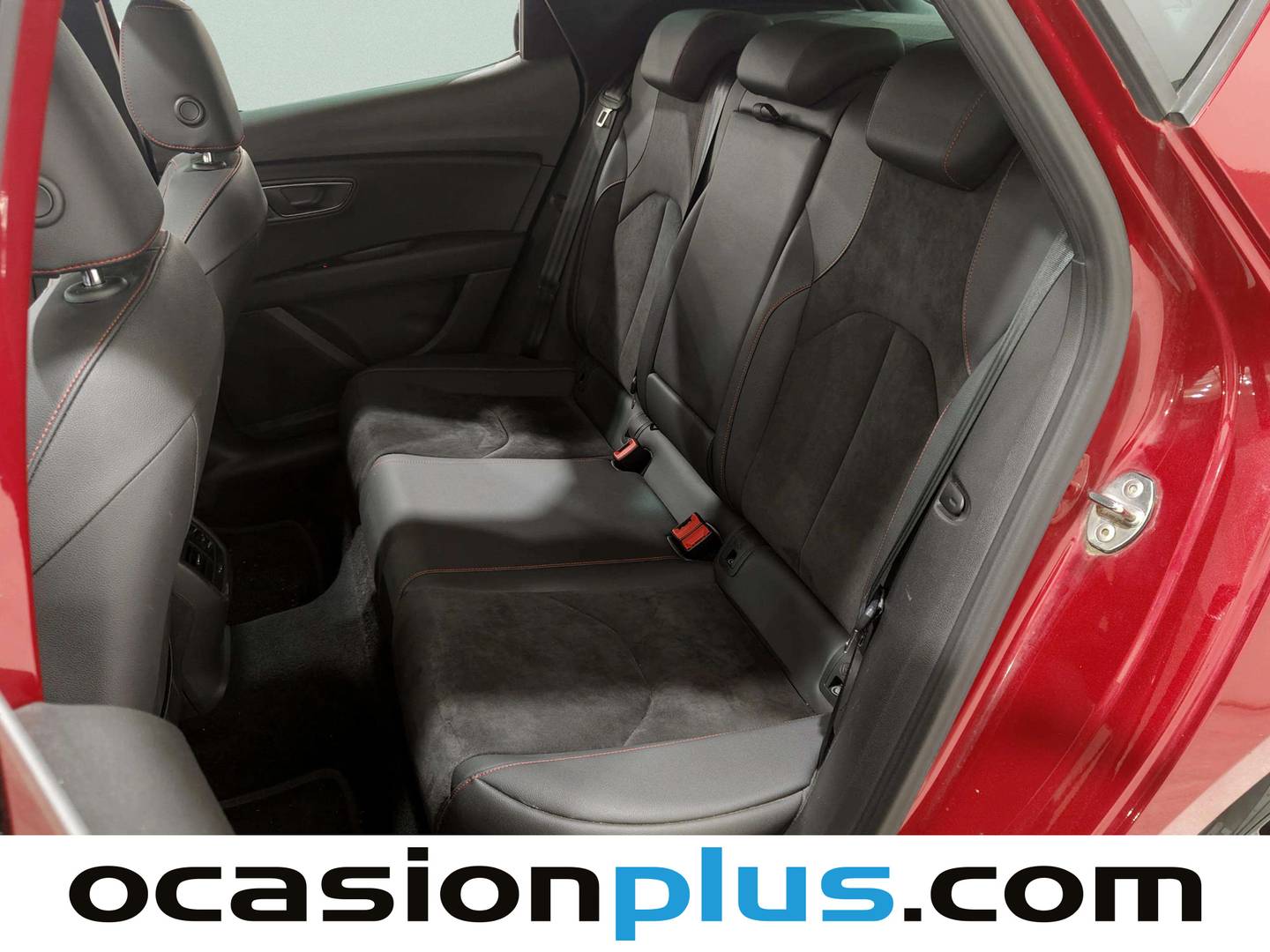Foto asientos traseros Seat León Seat León 1.5 TGI GNC S&S FR Fast Edition Plus (130 CV)