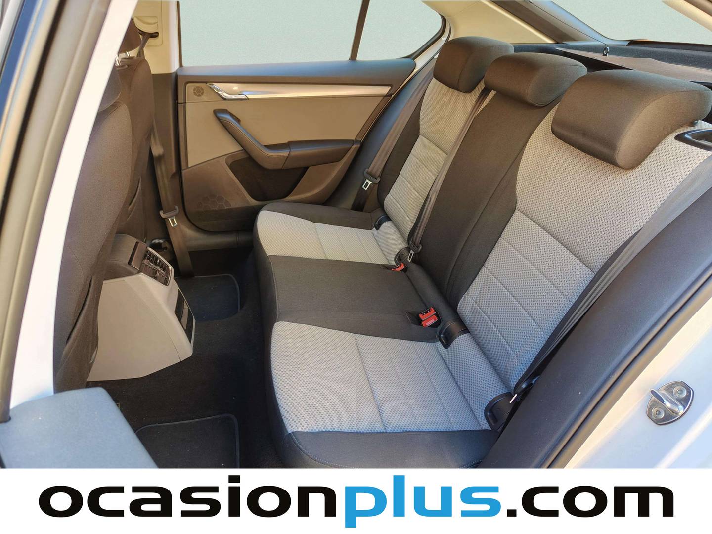 Foto asientos traseros Skoda Octavia Skoda Octavia 1.4 TSI Ambition (150 CV)
