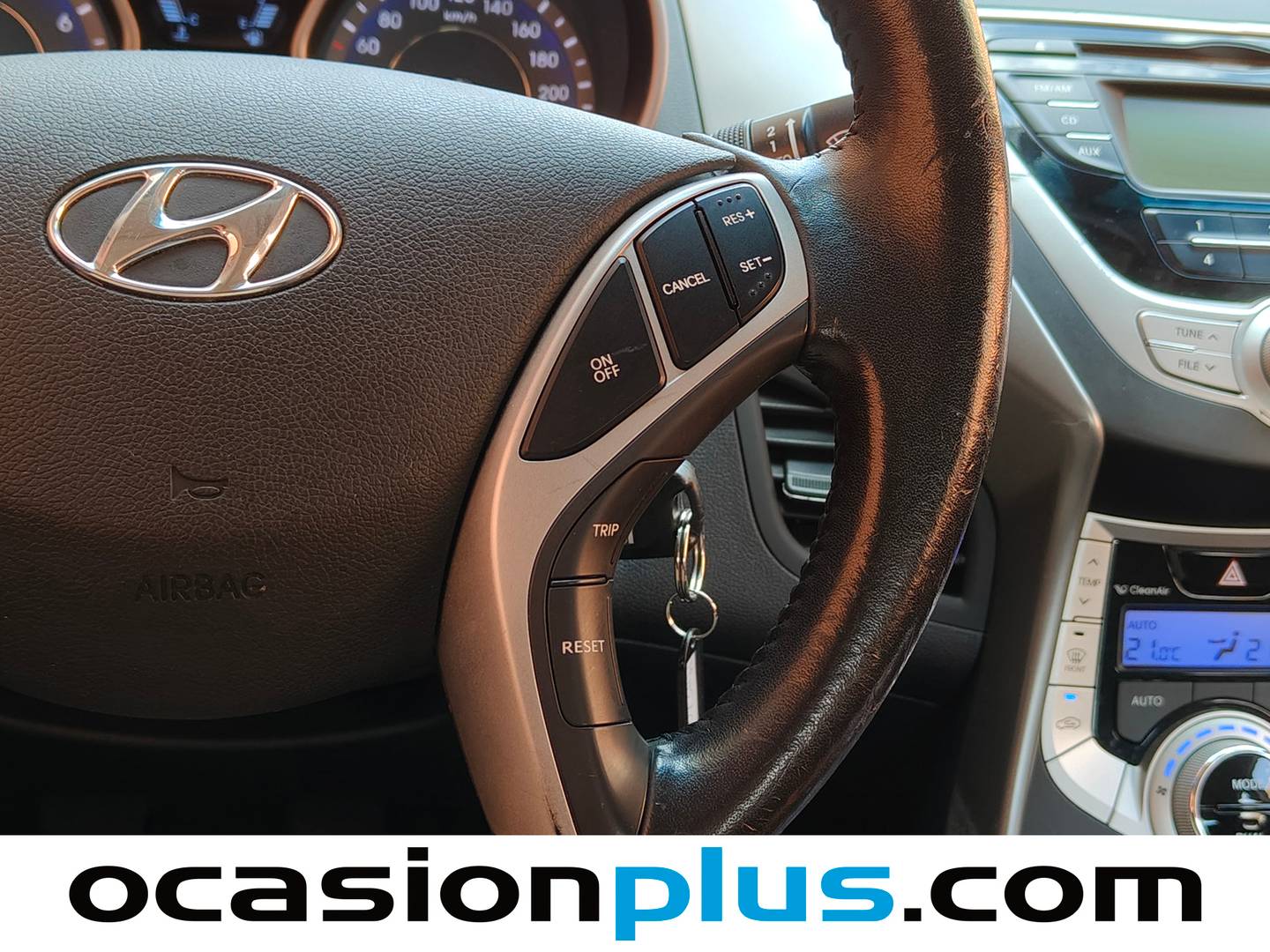 Hyundai Elantra Hyundai Elantra 1.6 MPI GLS Tecno (132 CV) seminuevo