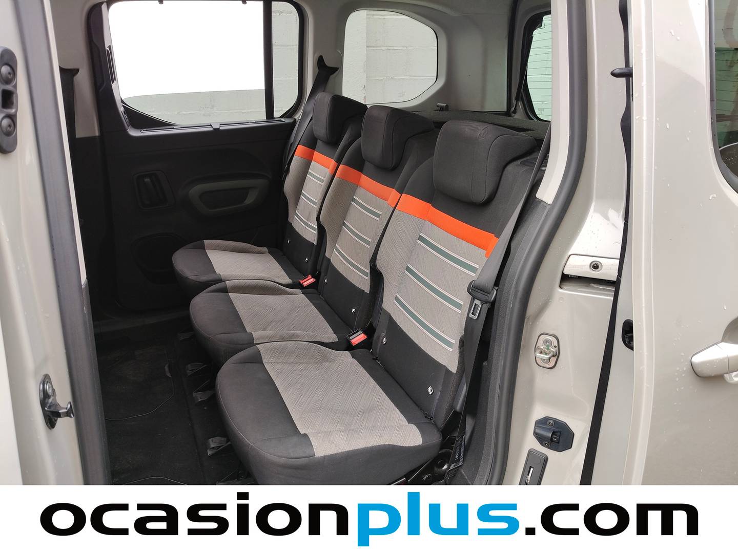 Foto asientos traseros Citroën Berlingo Citroën Berlingo BlueHDi 100 S&S Talla M Shine (102 CV)