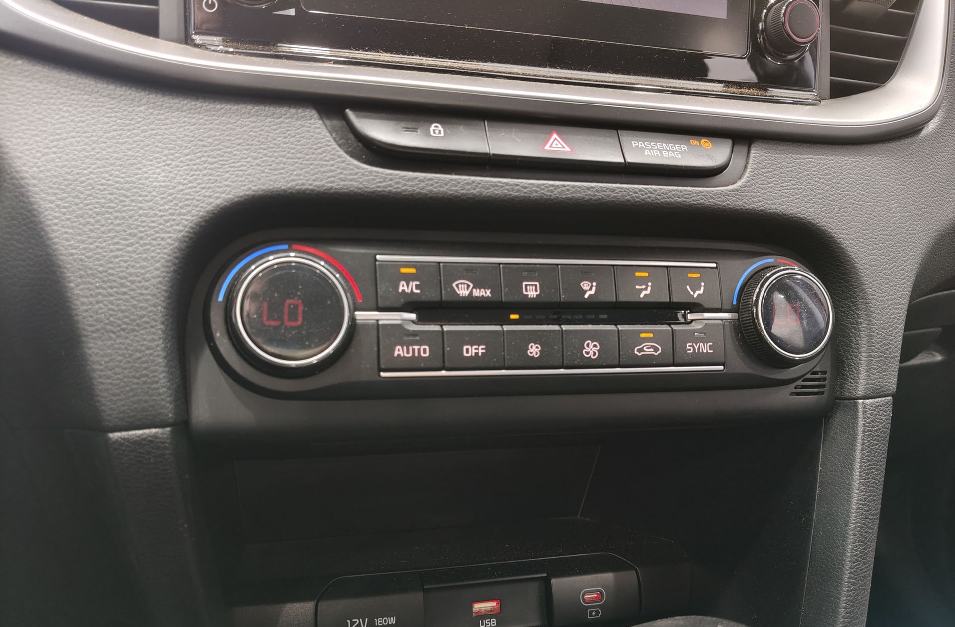 Kia Ceed 1.0 MHEV Drive DCT - foto 27