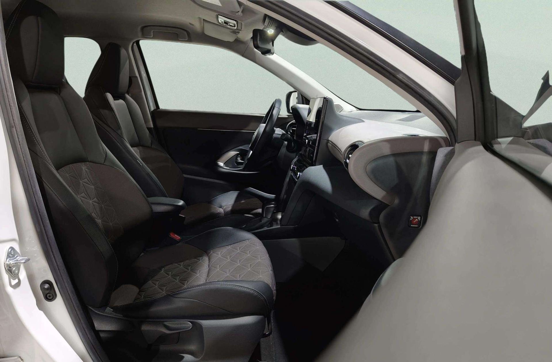 Toyota Yaris Cross 120H Style - foto 20