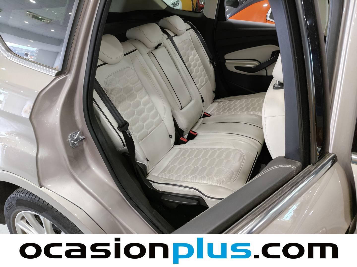 Foto asientos traseros Ford Kuga Ford Kuga 2.0 TDCI S&S Vignale 4x4 Powershift  (150 CV)