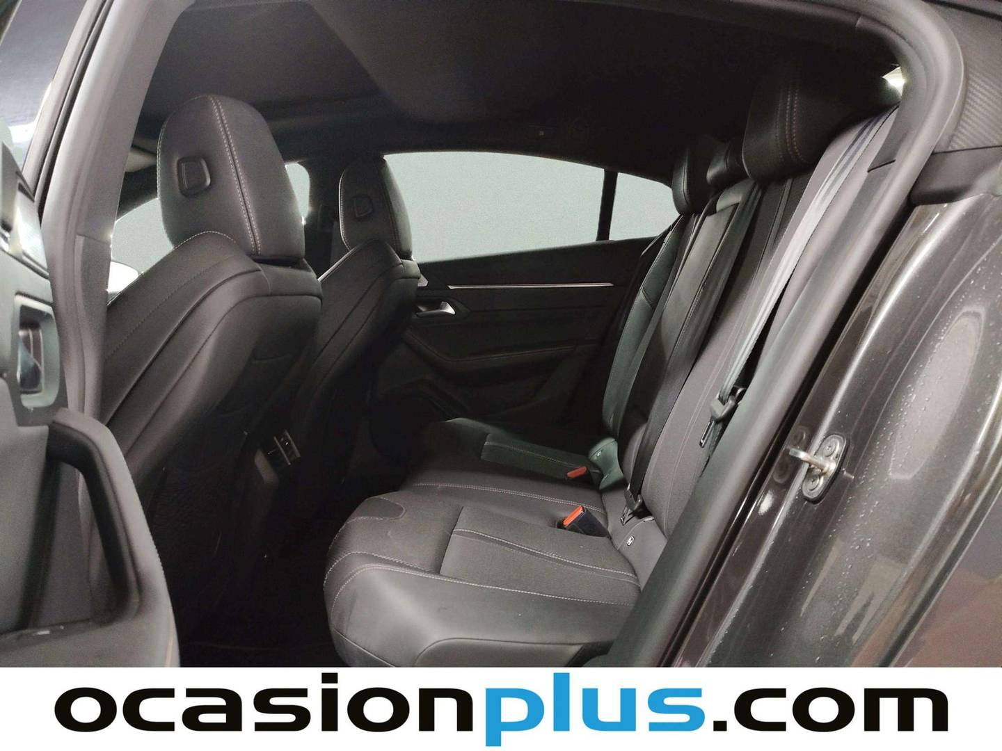 Foto asientos traseros Peugeot 508 Hybrid Peugeot 508 Hybrid 225 GT e-EAT8 (225 CV)