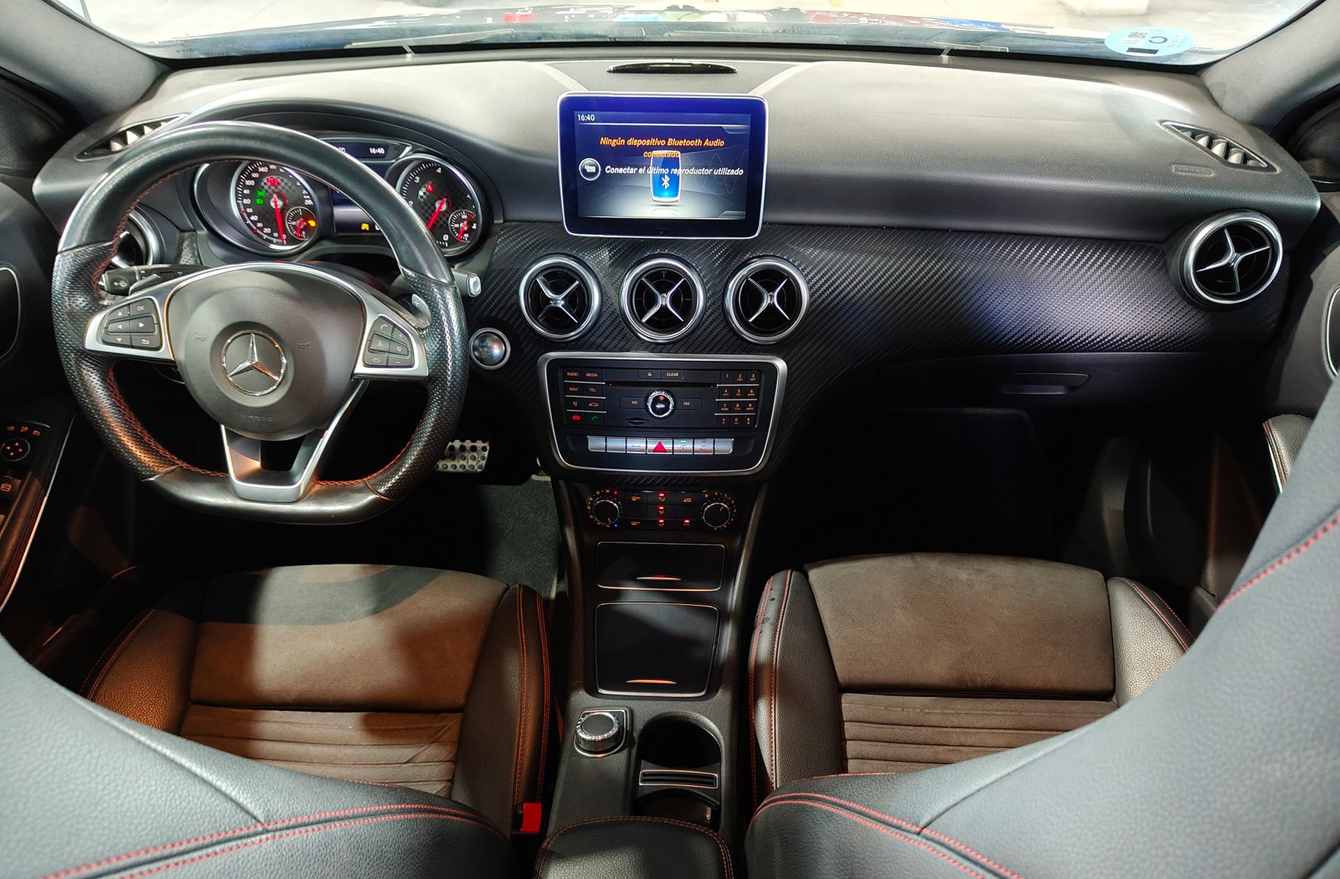 Mercedes-Benz Clase A 200 d AMG Line - foto 6