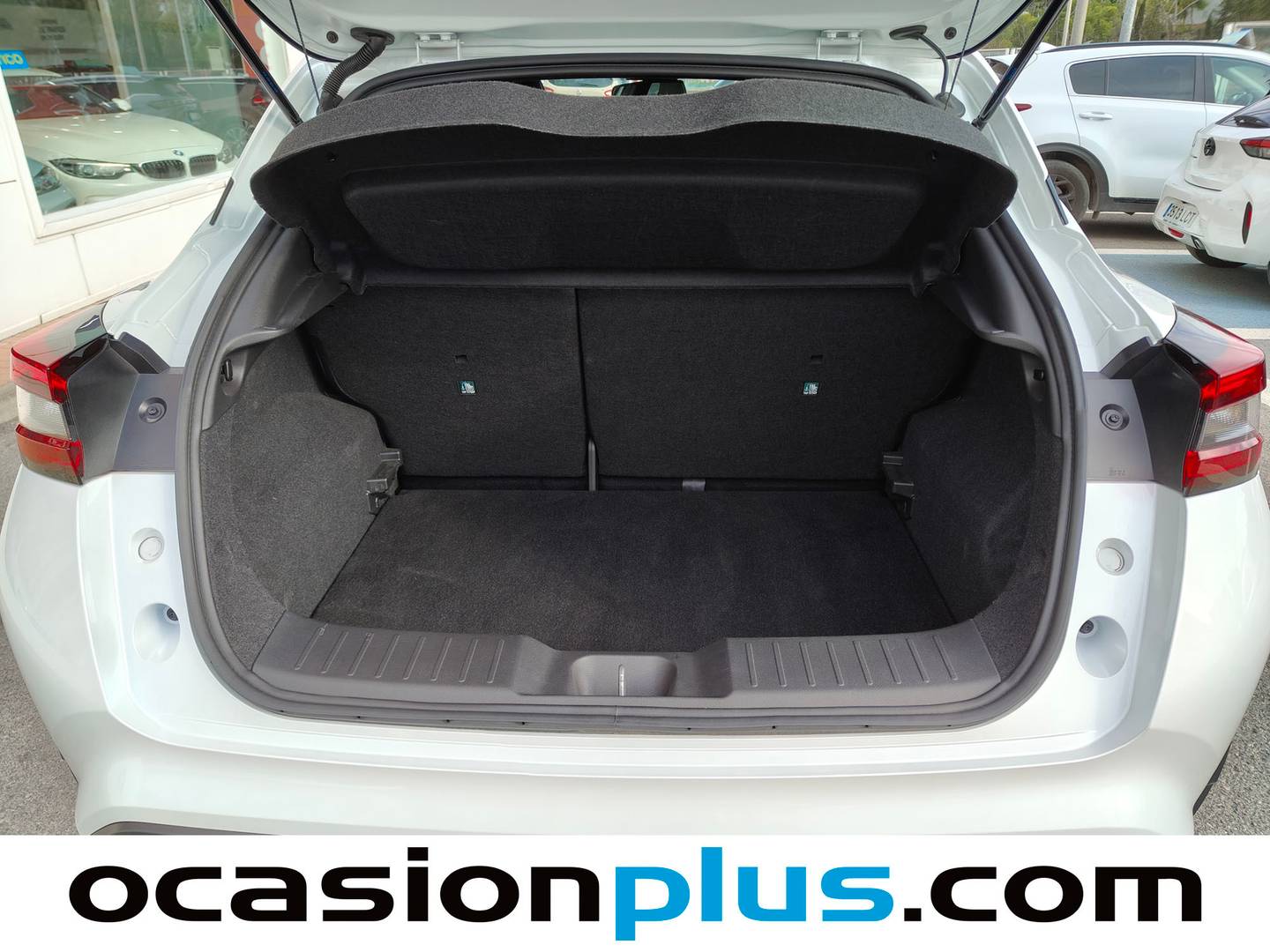 Foto asientos traseros Nissan JUKE Nissan Juke 1.6 Hybrid Tekna (143 CV)