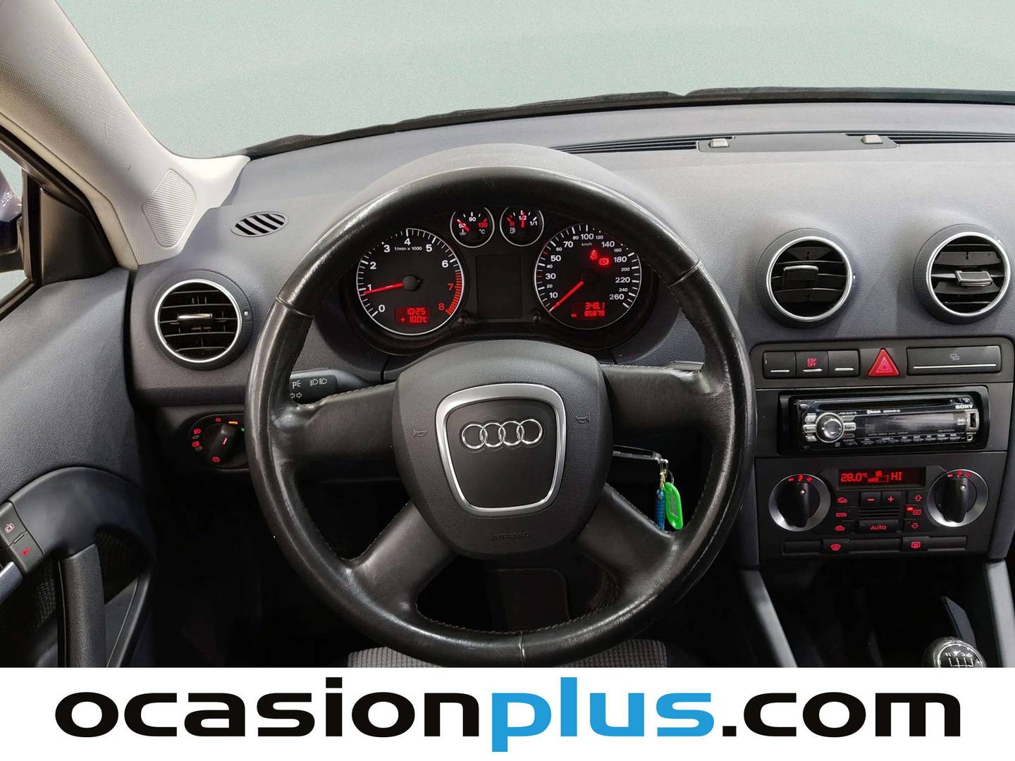 Foto Audi A3 Audi A3 Attraction 1.6 (102 CV)