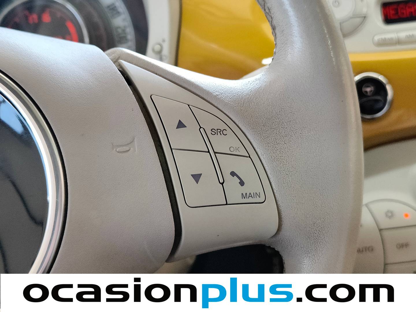 Equipamiento del Fiat 500 Fiat 500 1.2 8v Lounge (69 CV)