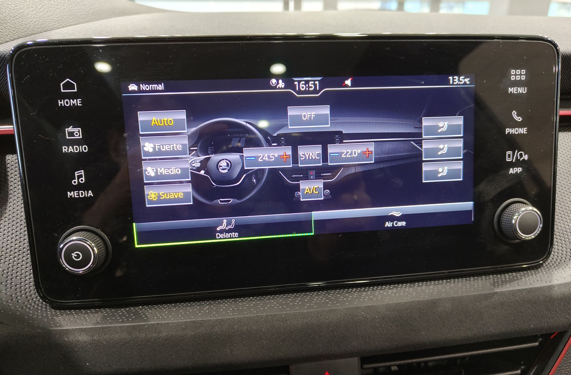 Škoda Kamiq 1.0 TSI Design DSG - foto 29