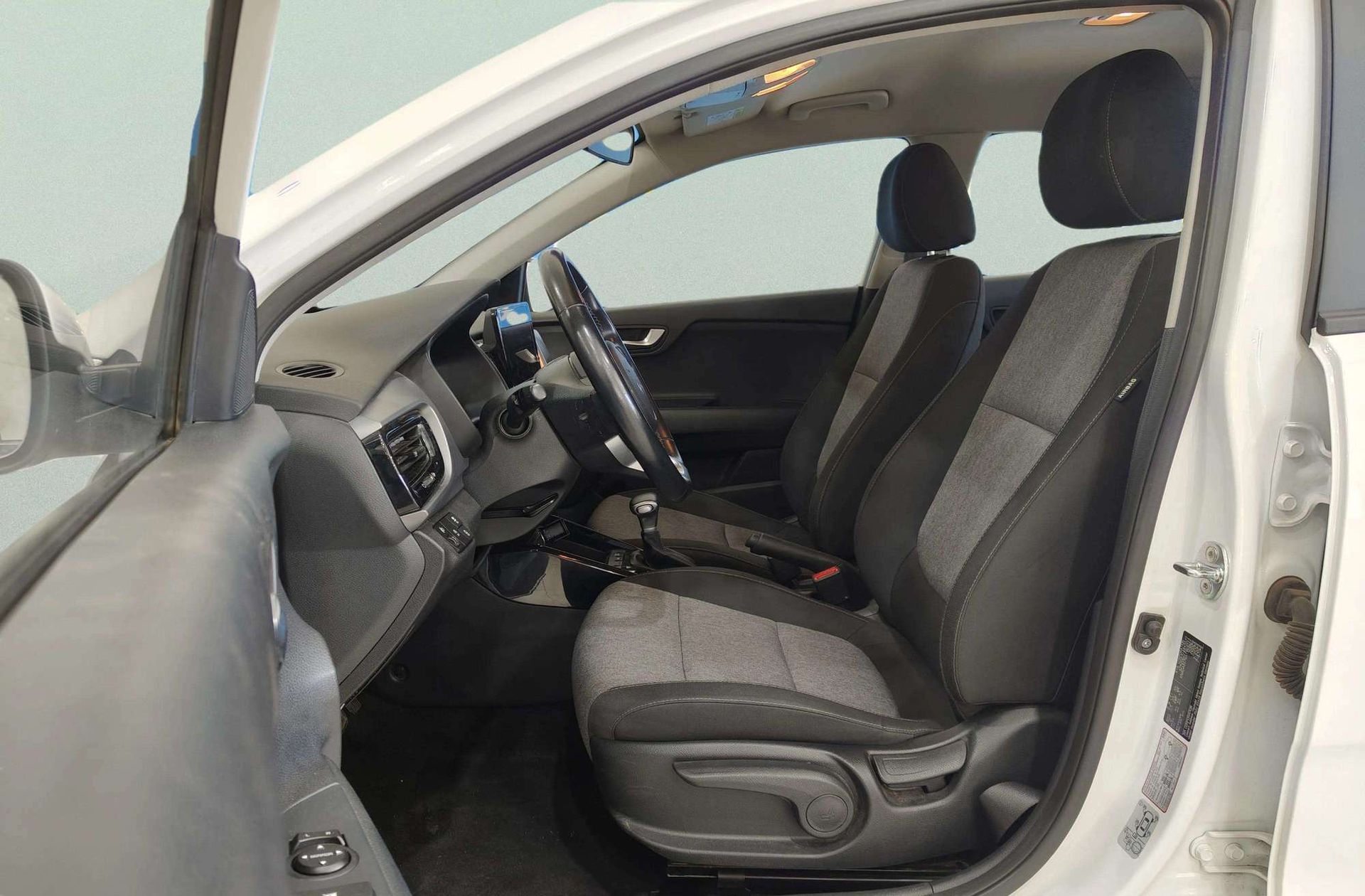 Kia Stonic 1.0 T-GDi Drive - foto 11