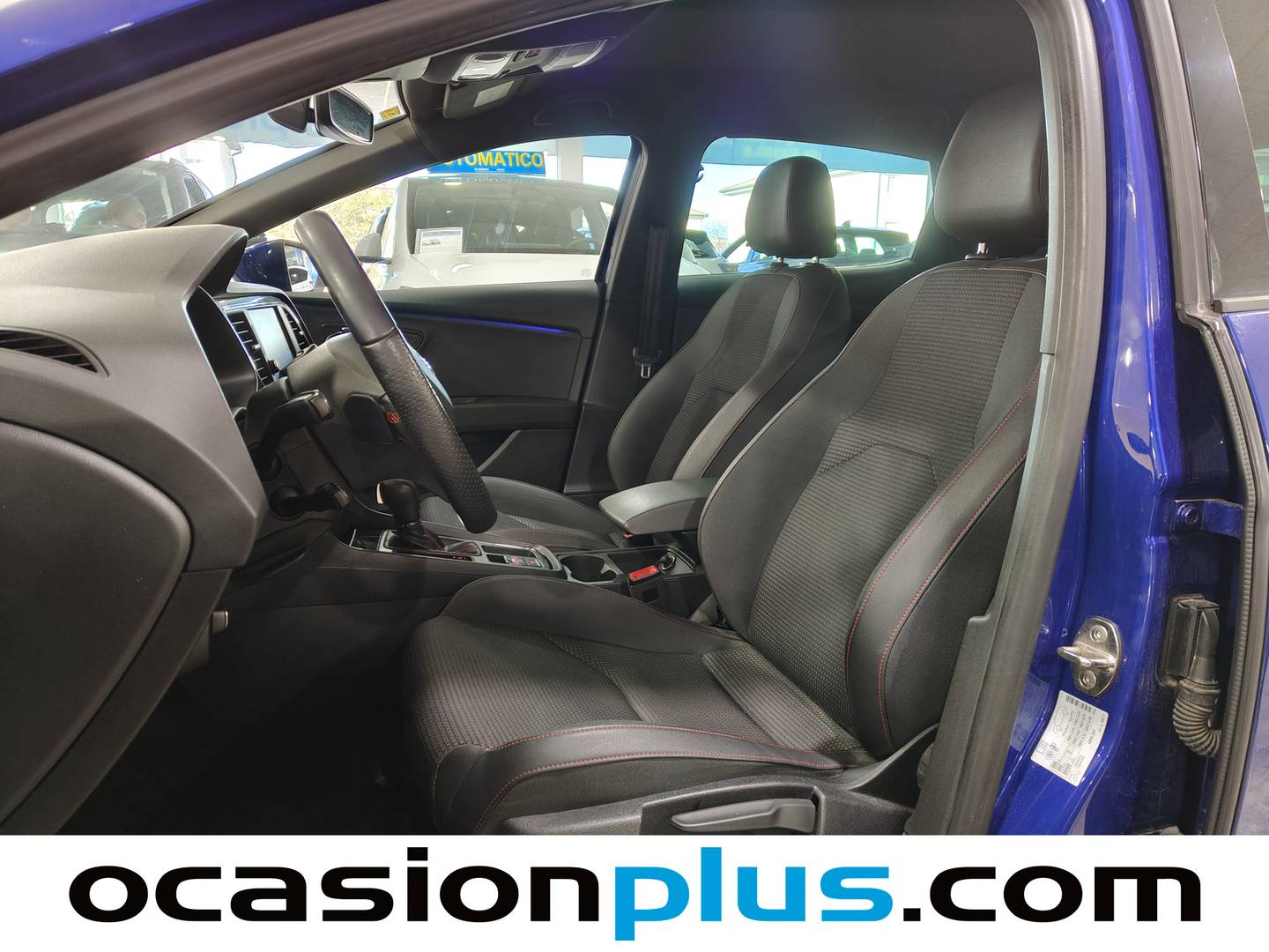 Foto asientos delanteros Seat León Seat León 1.5 TSI S&S FR Fast Edition DSG (150 CV)