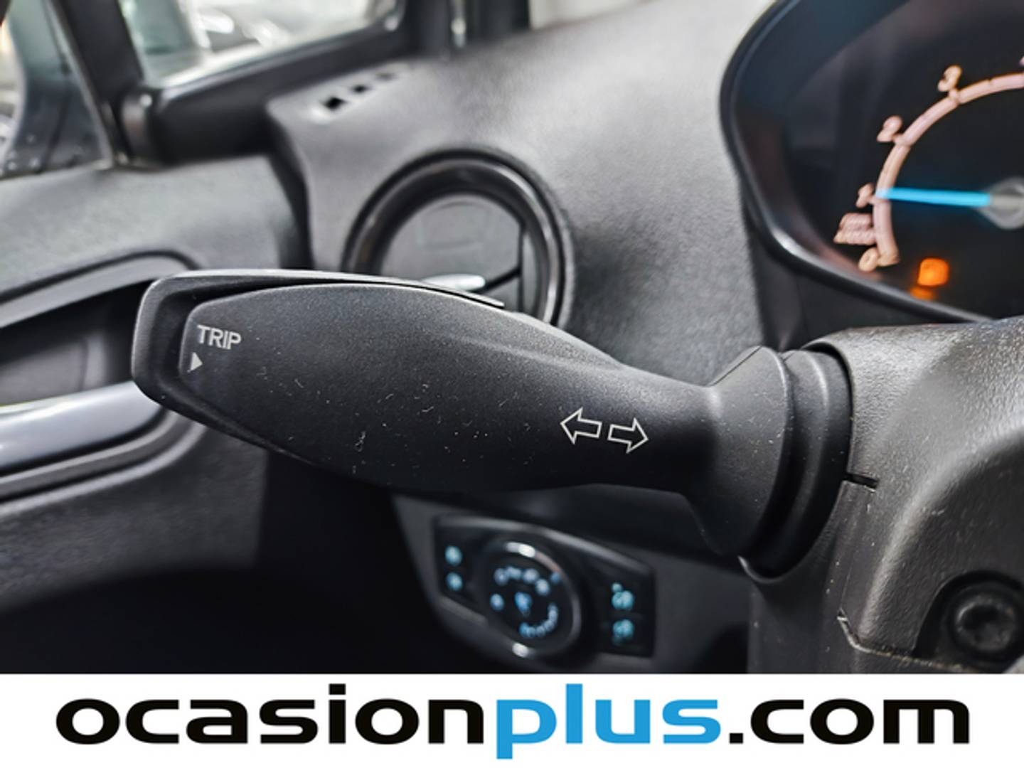 Foto Ford Tourneo Courier Ford Tourneo Courier 1.0 EcoBoost Titanium (100 CV)