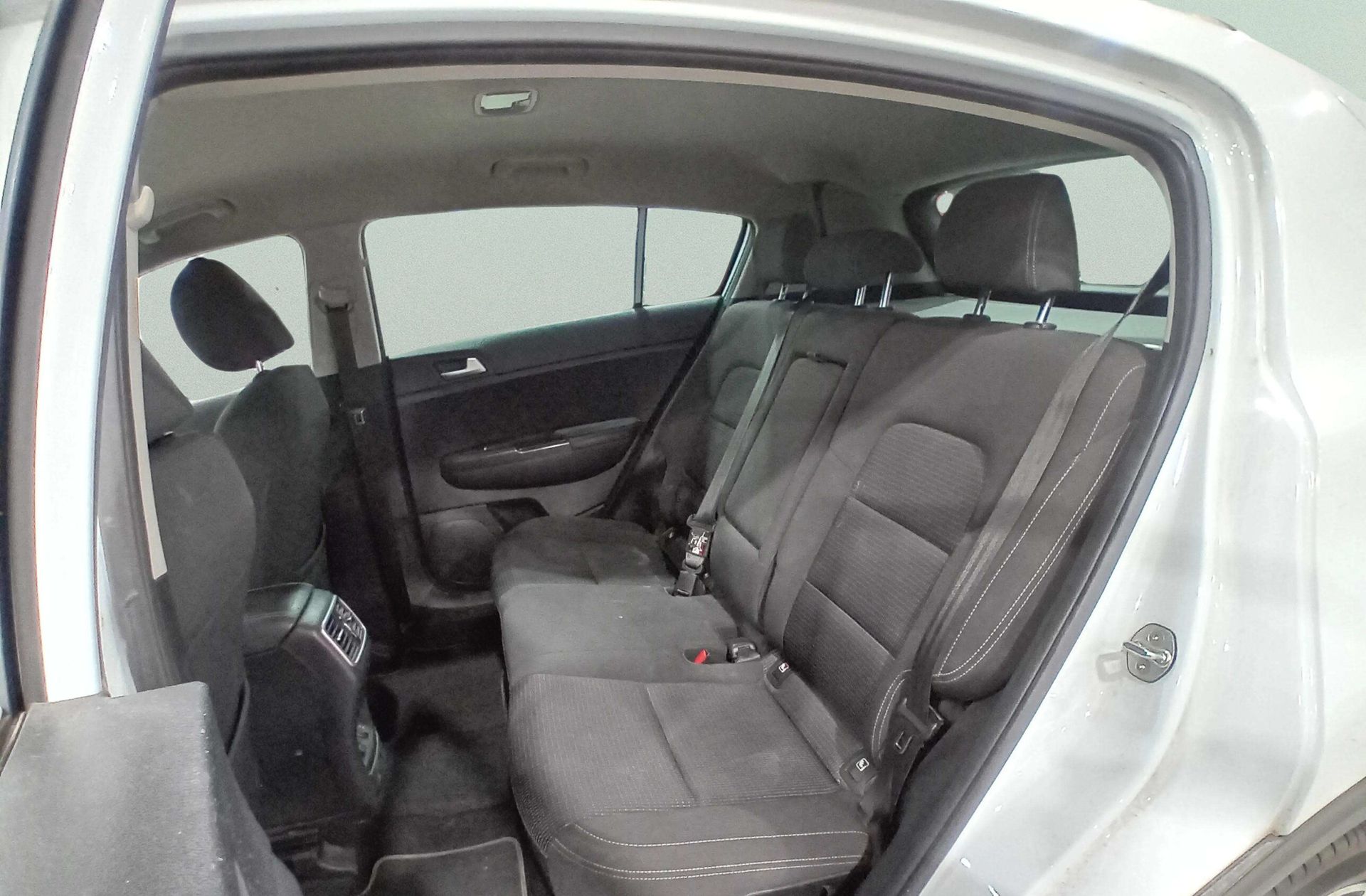 Kia Sportage 1.7 CRDi VGT Eco-Dynamics x-Tech17 4x2 - foto 10