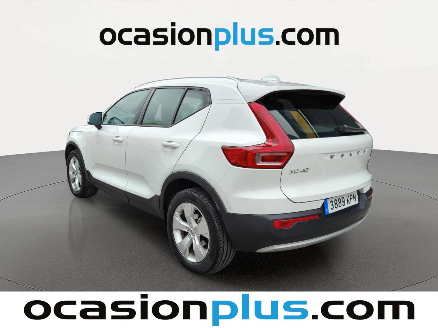 Foto trasera Volvo XC40 Volvo XC40 T3 Momentum (156 CV) izquierda