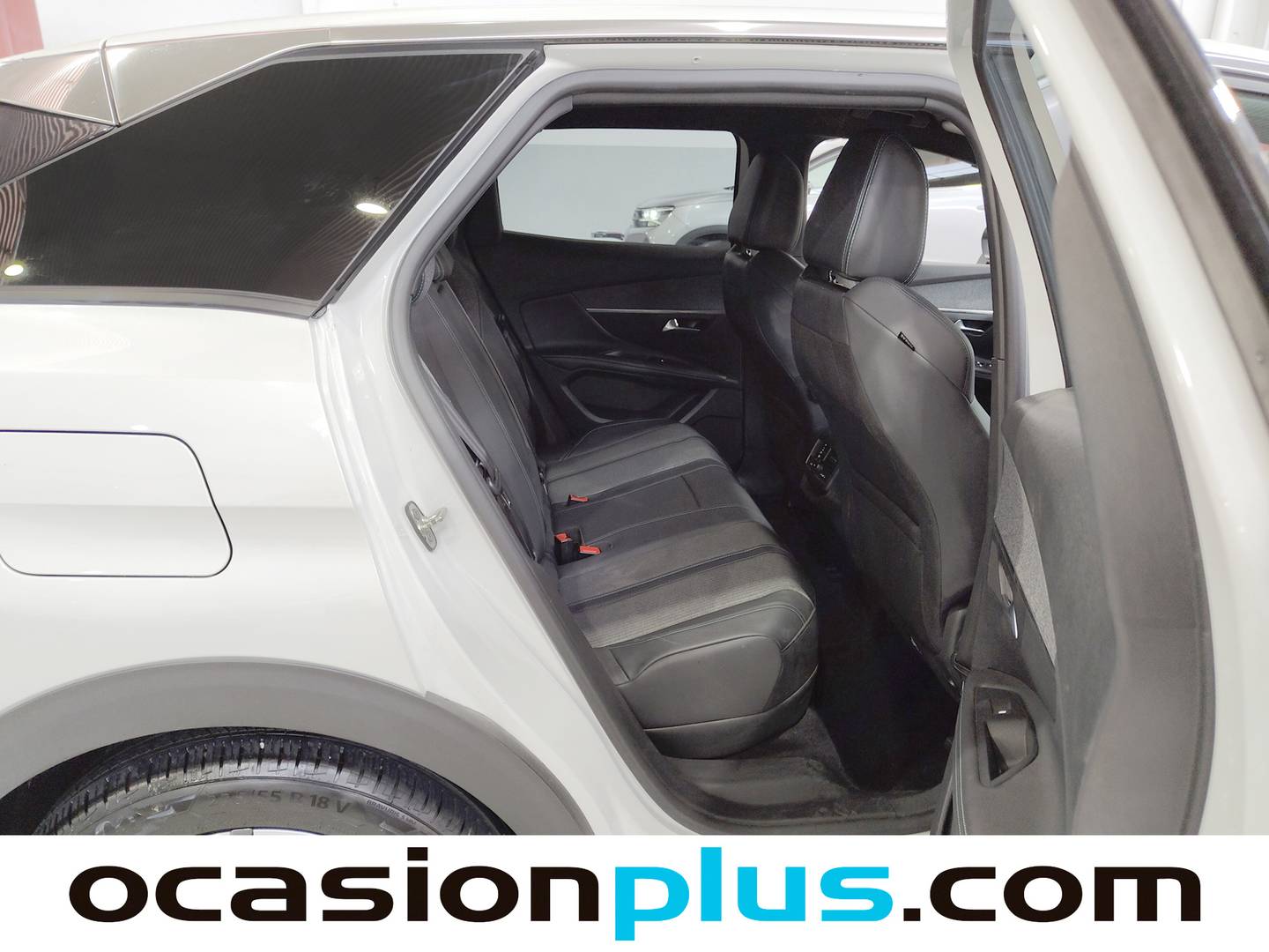 Peugeot 3008 Hybrid Peugeot 3008 Hybrid 300 Allure Pack e-EAT8  (300 CV) de segunda mano