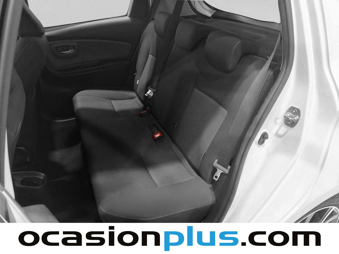 Foto asientos traseros Toyota Yaris Toyota Yaris 1.3 100 Feel (99 CV)