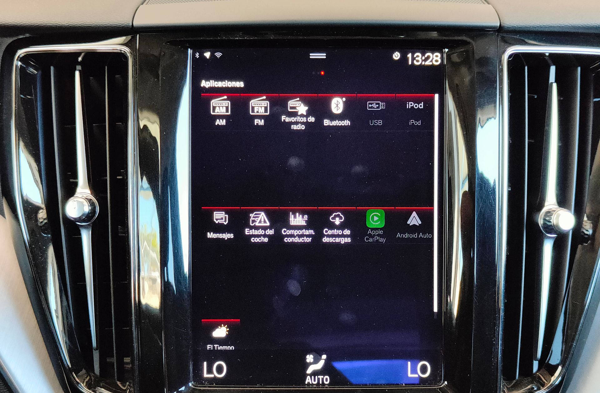 Volvo XC60 B4 Momentum AWD - foto 8