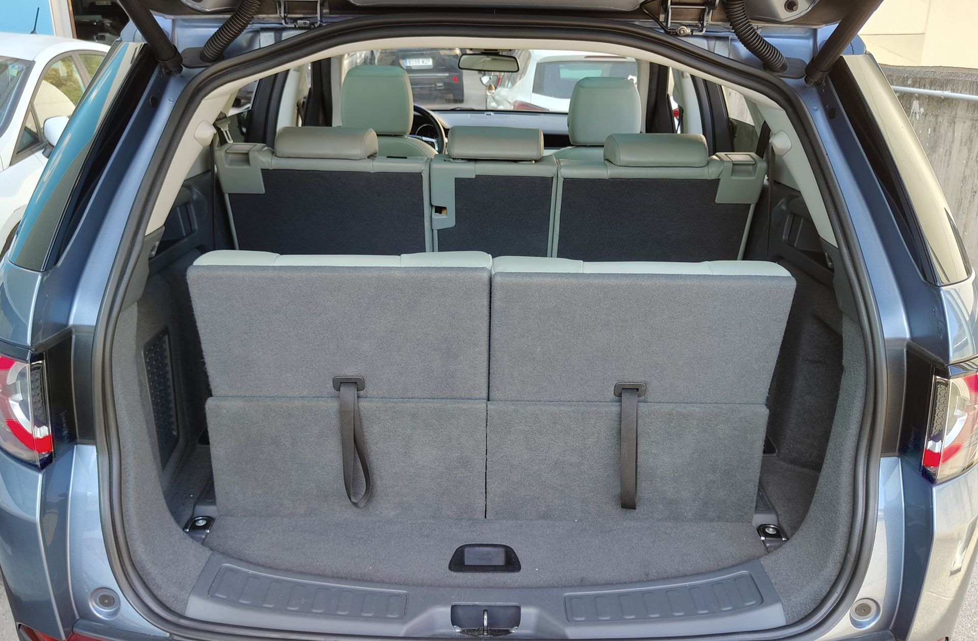 Land Rover Discovery Sport 2.0L SD4 SE 4WD 7 plazas - foto 18