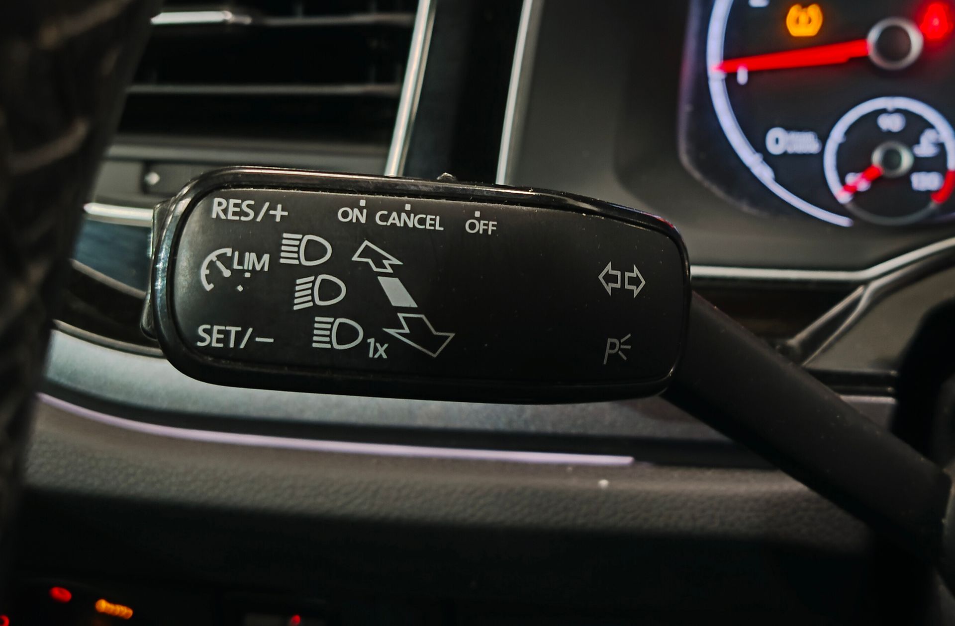 Volkswagen Polo R-Line 1.0 TSI DSG - foto 24