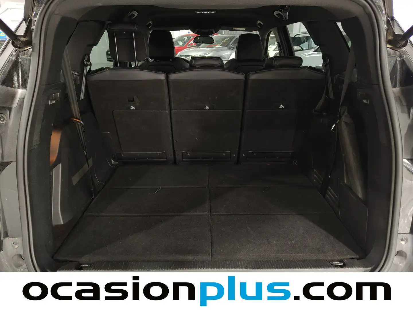 Foto Peugeot 5008 Peugeot 5008 PureTech 130 S&S Allure Pack EAT8  (130 CV) 7 Plazas