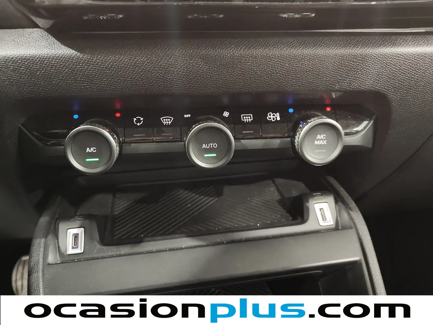 Foto Citroën C4 Citroen C4 PureTech 130 S&S 6v Feel Pack (130 CV)