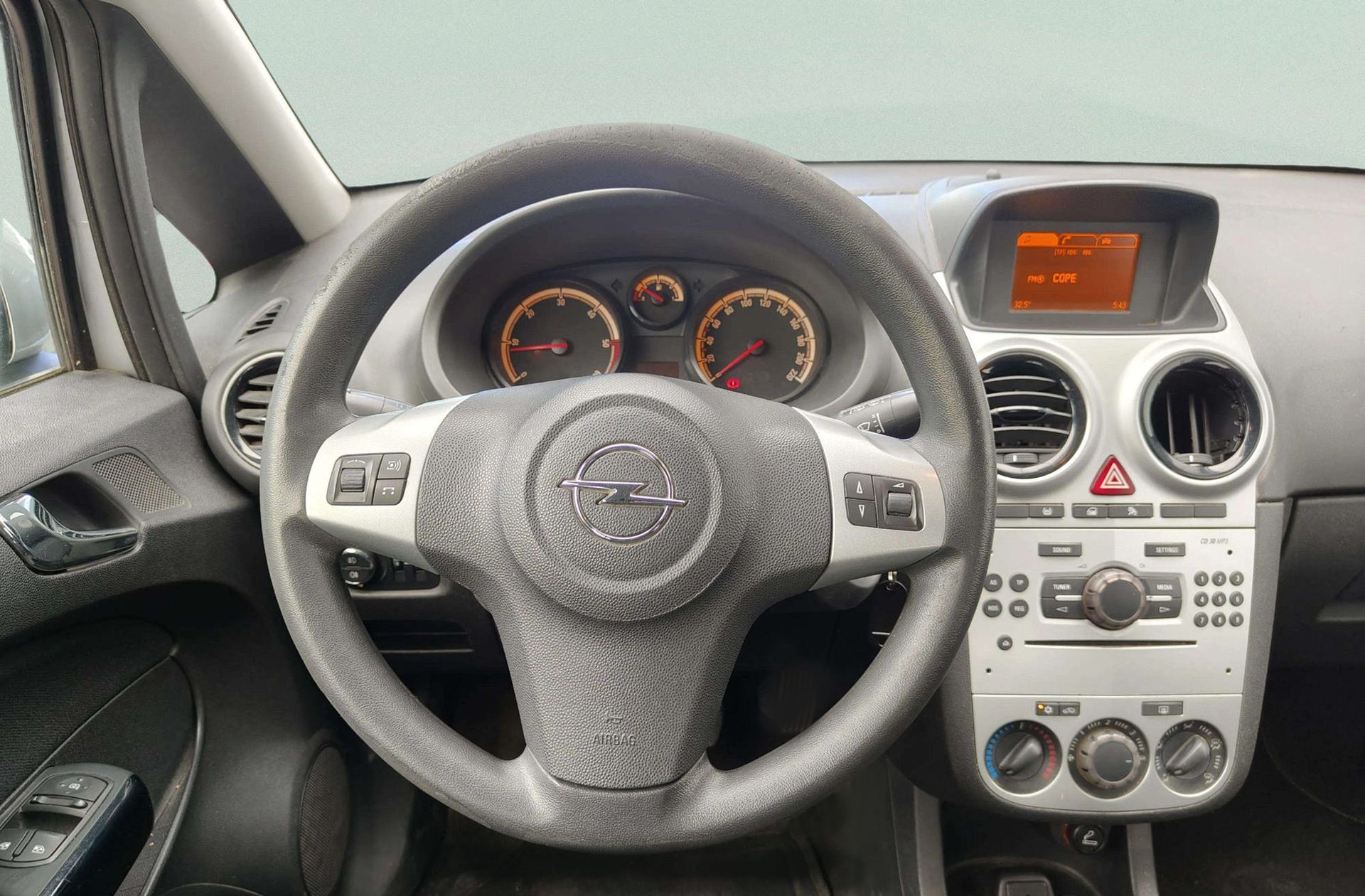 Opel Corsa 1.3 CDTi Expression - foto 17