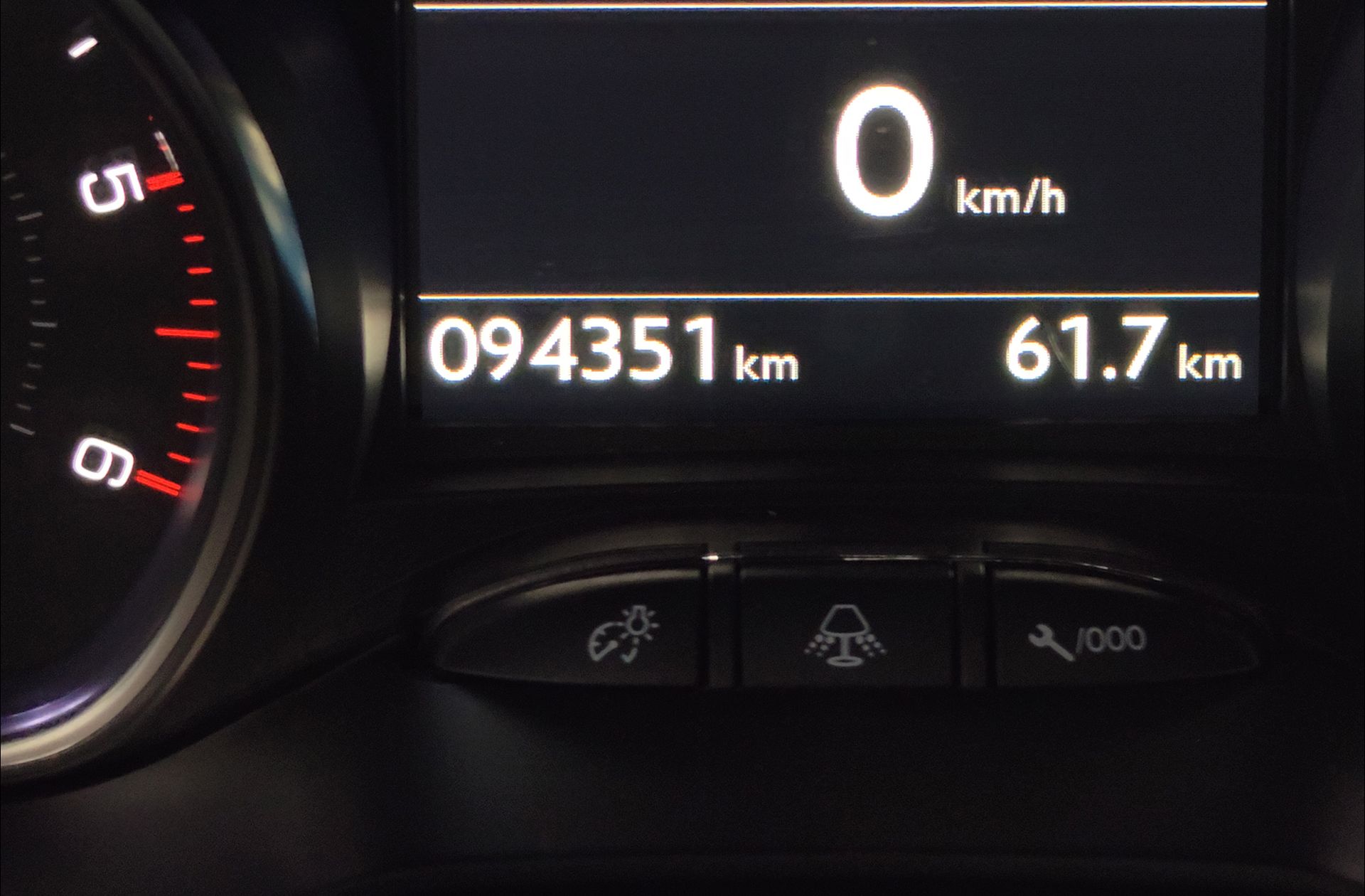 Peugeot 2008 BlueHDi 120 Allure - foto 12