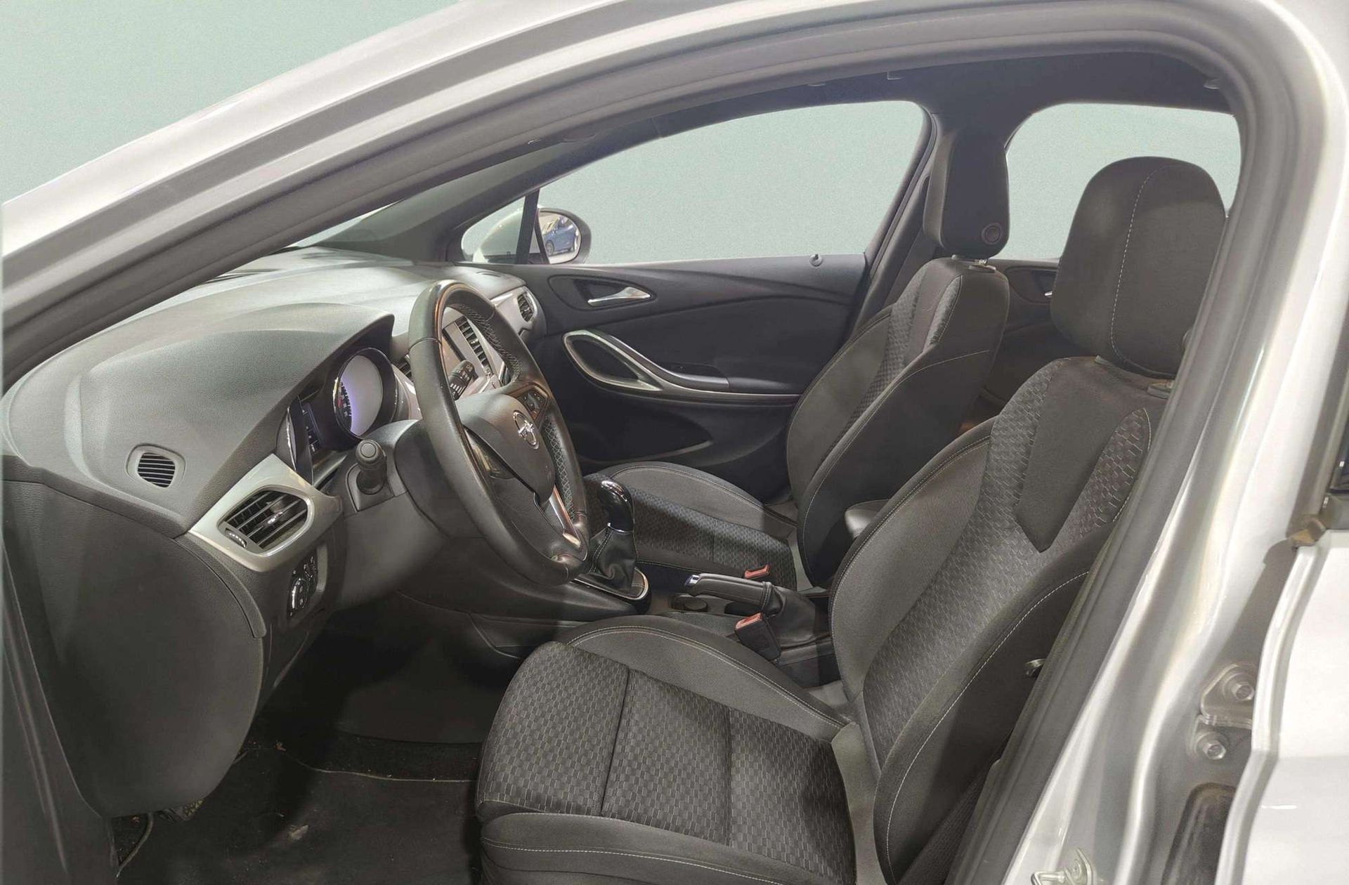 Opel Astra 1.2 Turbo SHL GS Line - foto 10